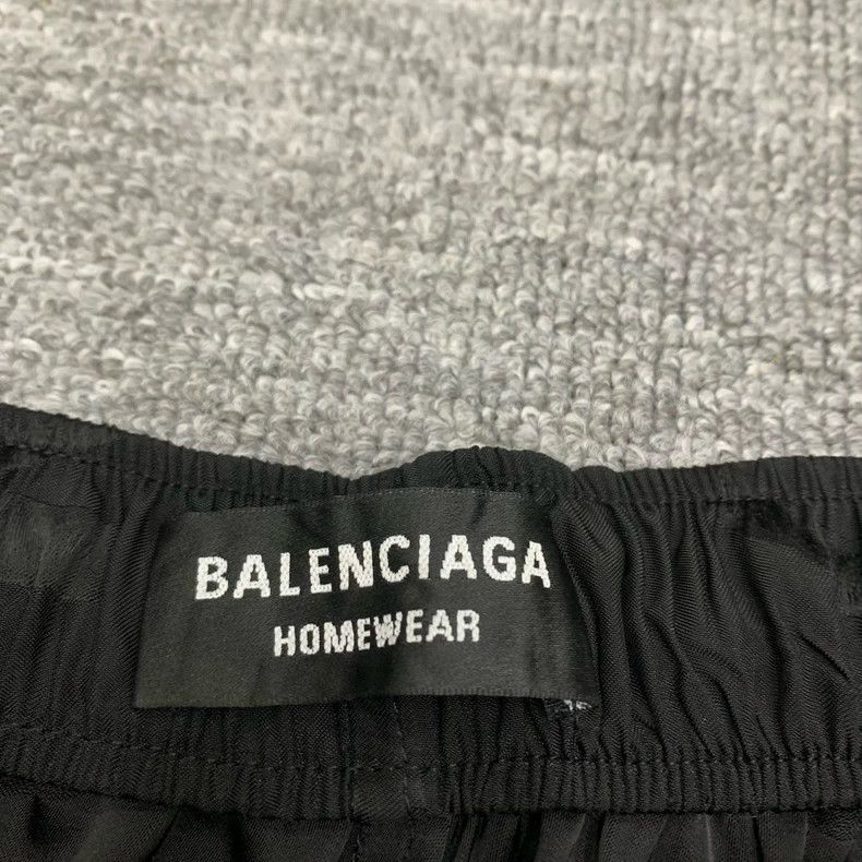 Balenciaga Balenciaga size 50 Black bullet screen full print silk ful Size US 34 / EU 50 - 4 Thumbnail