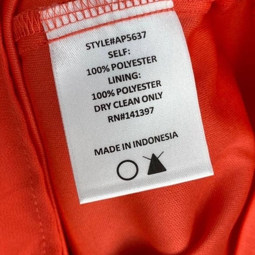 REVOLVE Revolve ASTR Coral Red V-Neck Surplice Romper Small Size 27" / US 4 / IT 40 - 3 Thumbnail