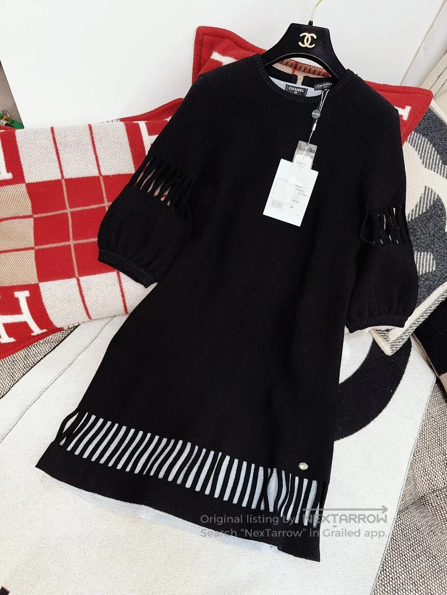 Chanel black lantern sleeve lace dress. Size US M / EU 48-50 / 2 - 9 Thumbnail