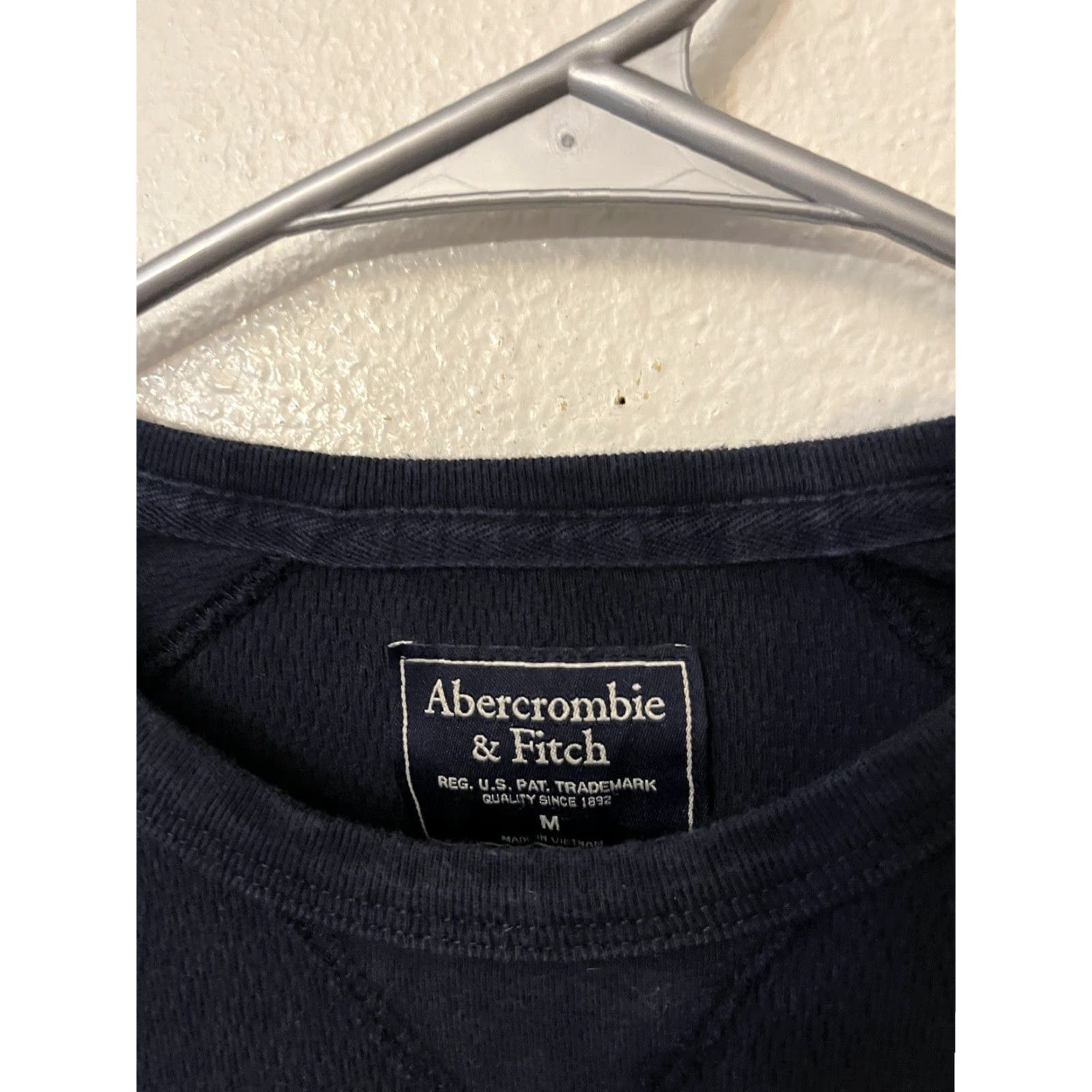 Abercrombie & Fitch Abercrombie & Fitch Sweater Men Size Medium Crew Neck Navy Blue Size US M / EU 48-50 / 2 - 2 Thumbnail