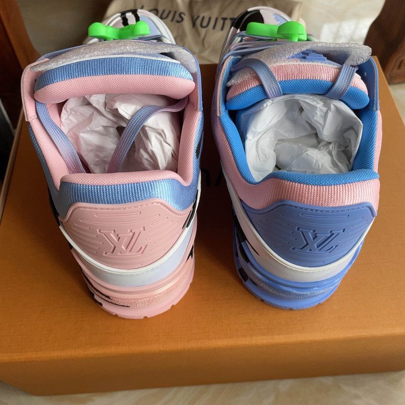 Louis Vuitton Louis Vuitton Trainer Artistic Collaboration Low-top Sneake Size US 8 / EU 41 - 2 Thumbnail