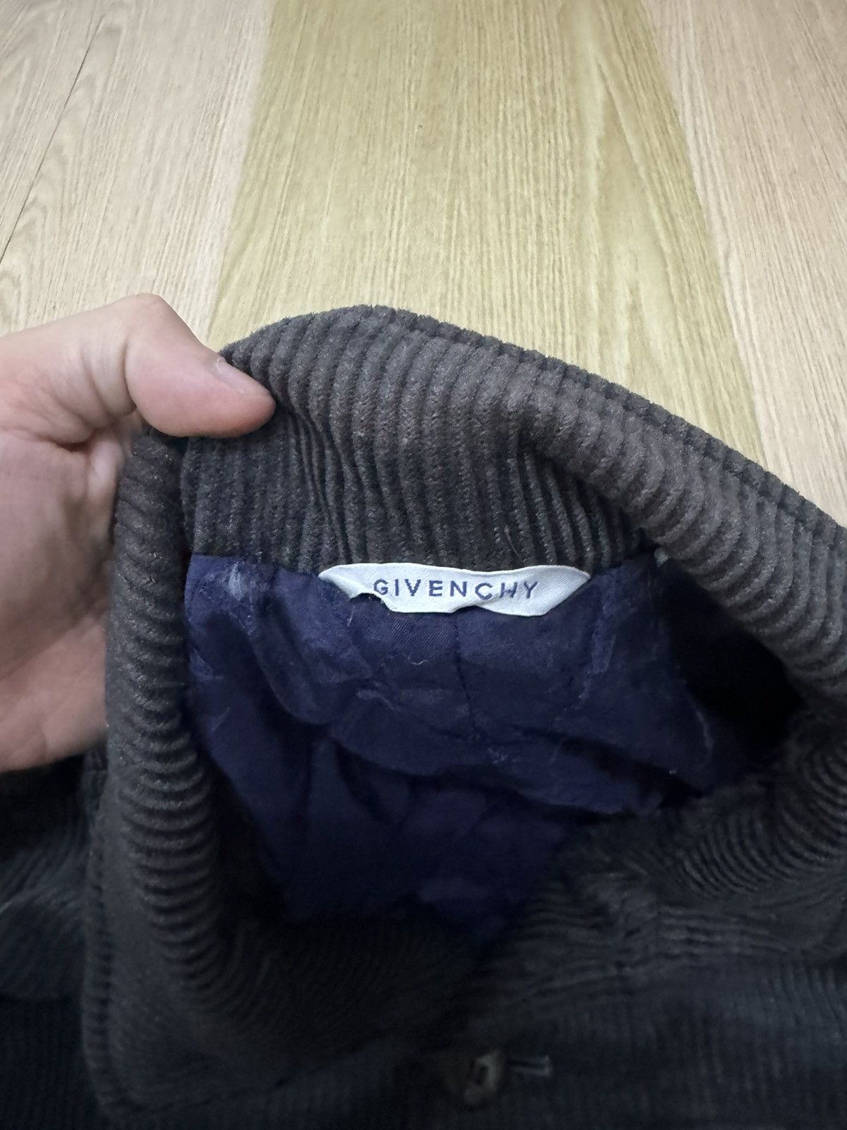 Givenchy × Vintage Vintage Givenchy corduroy jacket Size US L / EU 52-54 / 3 - 5 Thumbnail