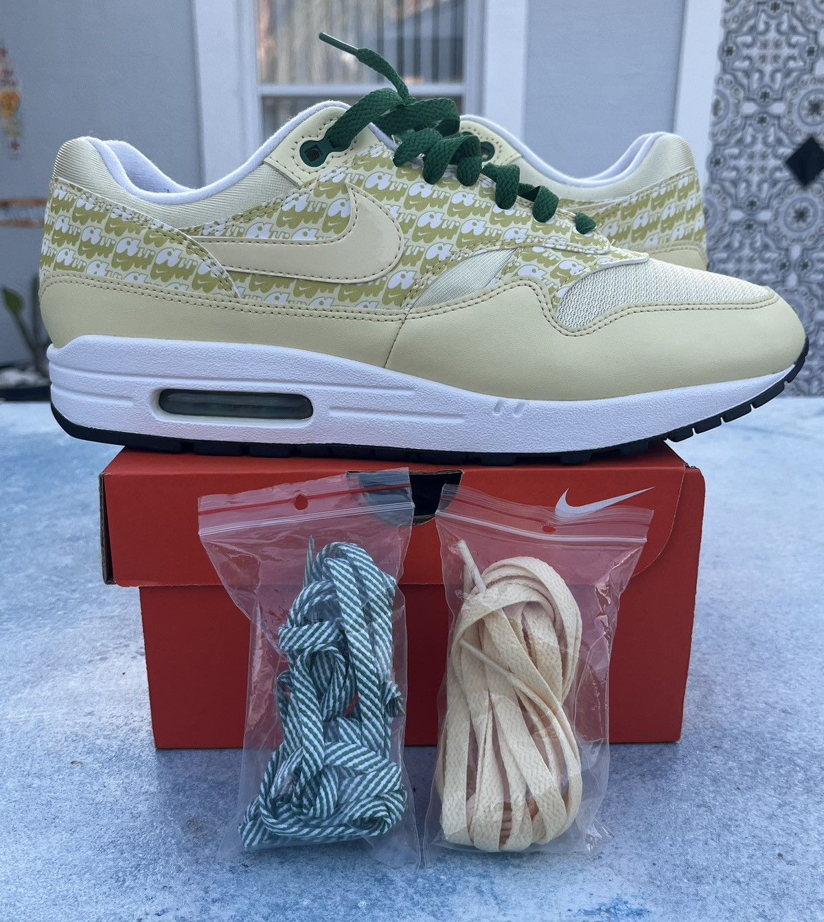 Nike Nike Air Max 1 “Lemonade” - Size 10.5 Size US 10.5 / EU 43-44 - 2 Thumbnail