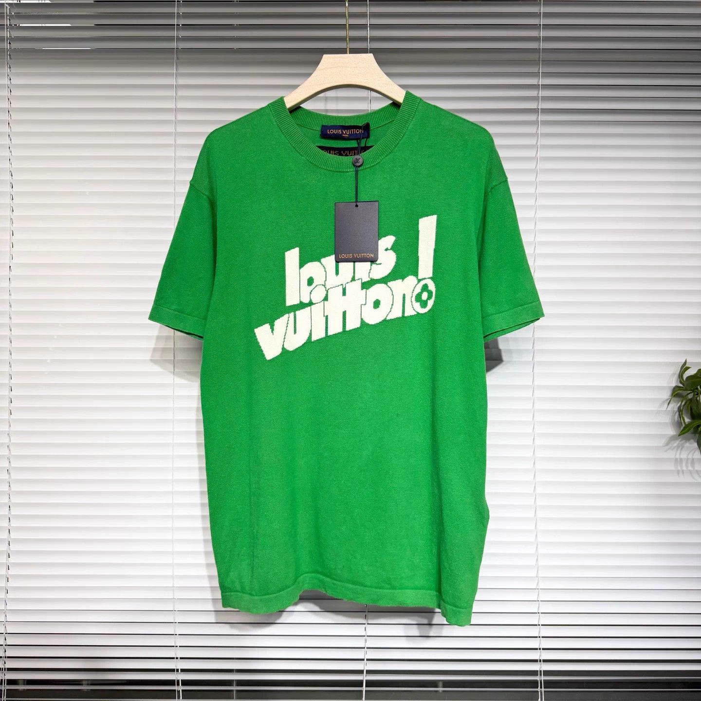Louis Vuitton LV short-sleeve knit green M jacquard logo ribbed neck Size US M / EU 48-50 / 2 - 1 Thumbnail