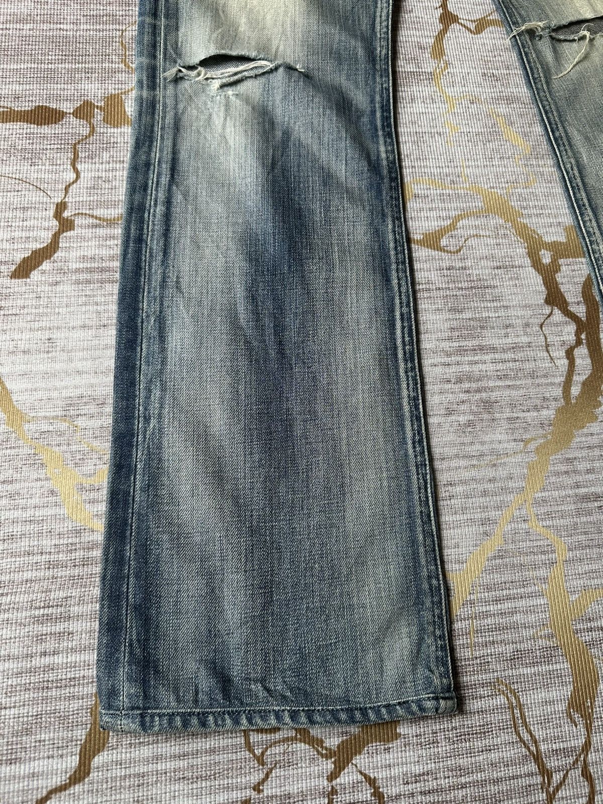 Burberry Burberry Black Label Faded Blue Design Distressed Denim Size US 30 / EU 46 - 6 Thumbnail