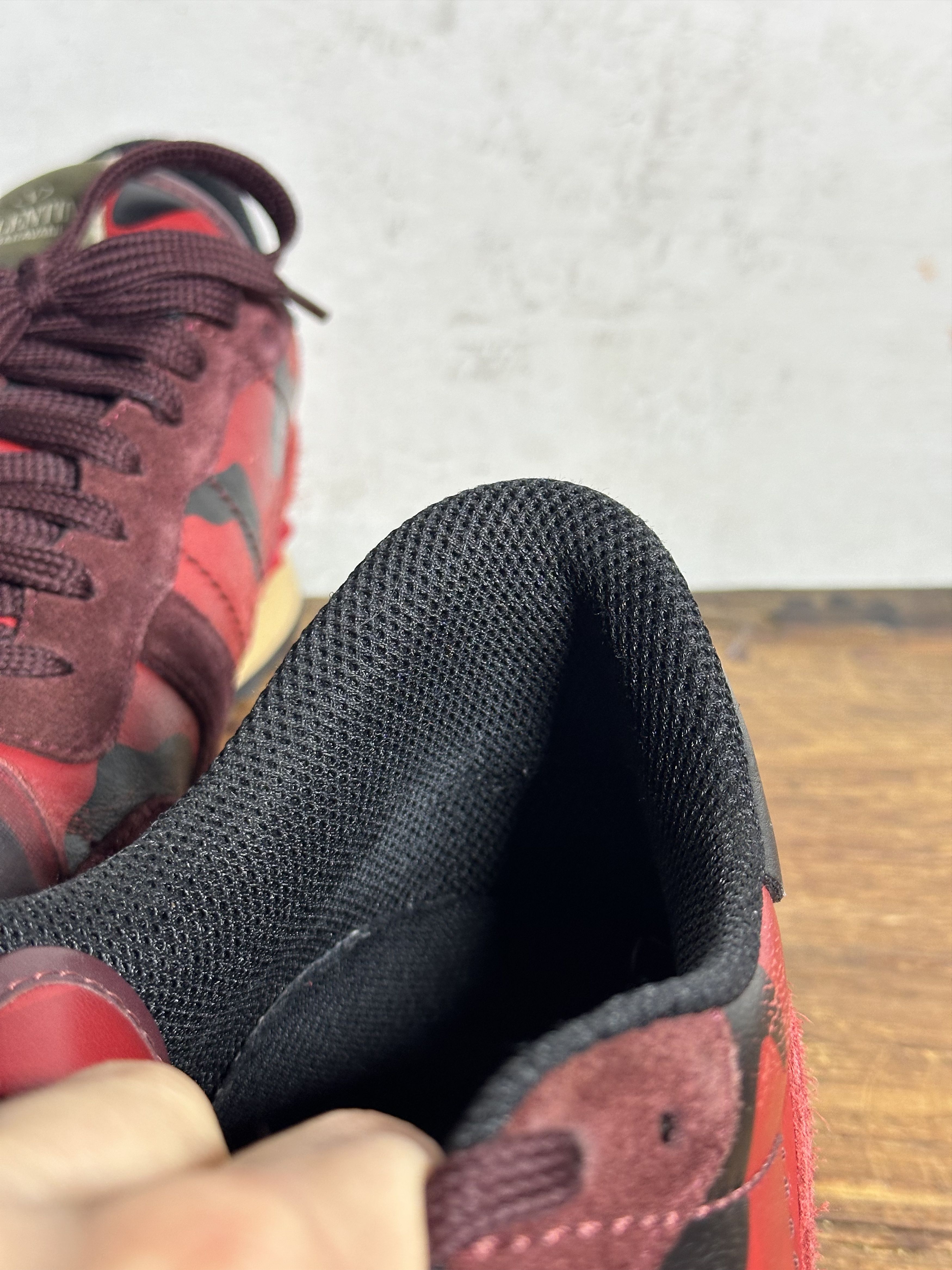 Valentino Valentino Garavani Red Camouflage Rockrunner Sneakers Size US 10.5 / EU 43-44 - 15 Thumbnail