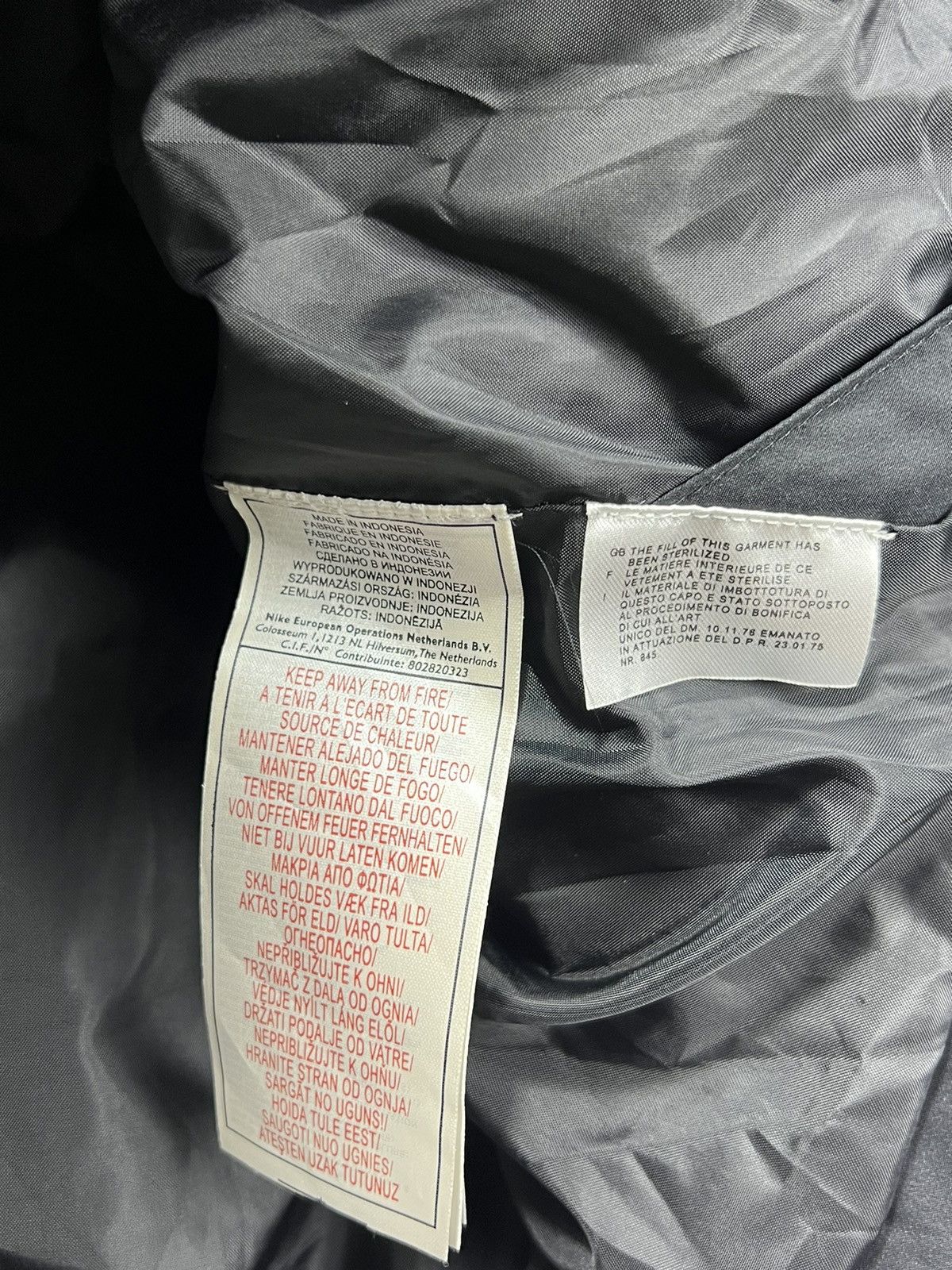 Nike Vintage Nike Down Jacket Puffer Y2K Drill Size XL Size US XL / EU 56 / 4 - 7 Thumbnail
