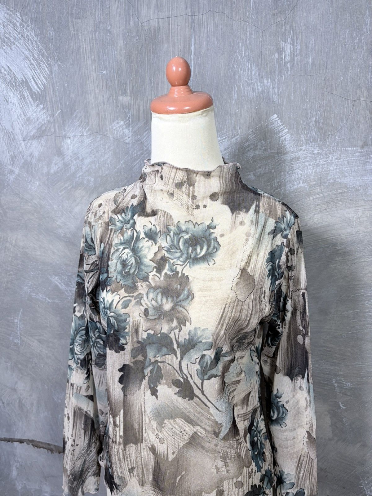 Japanese Brand Y2K Unknown Japanese Flower Pattern Mesh Tops Size M / US 6-8 / IT 42-44 - 2 Thumbnail
