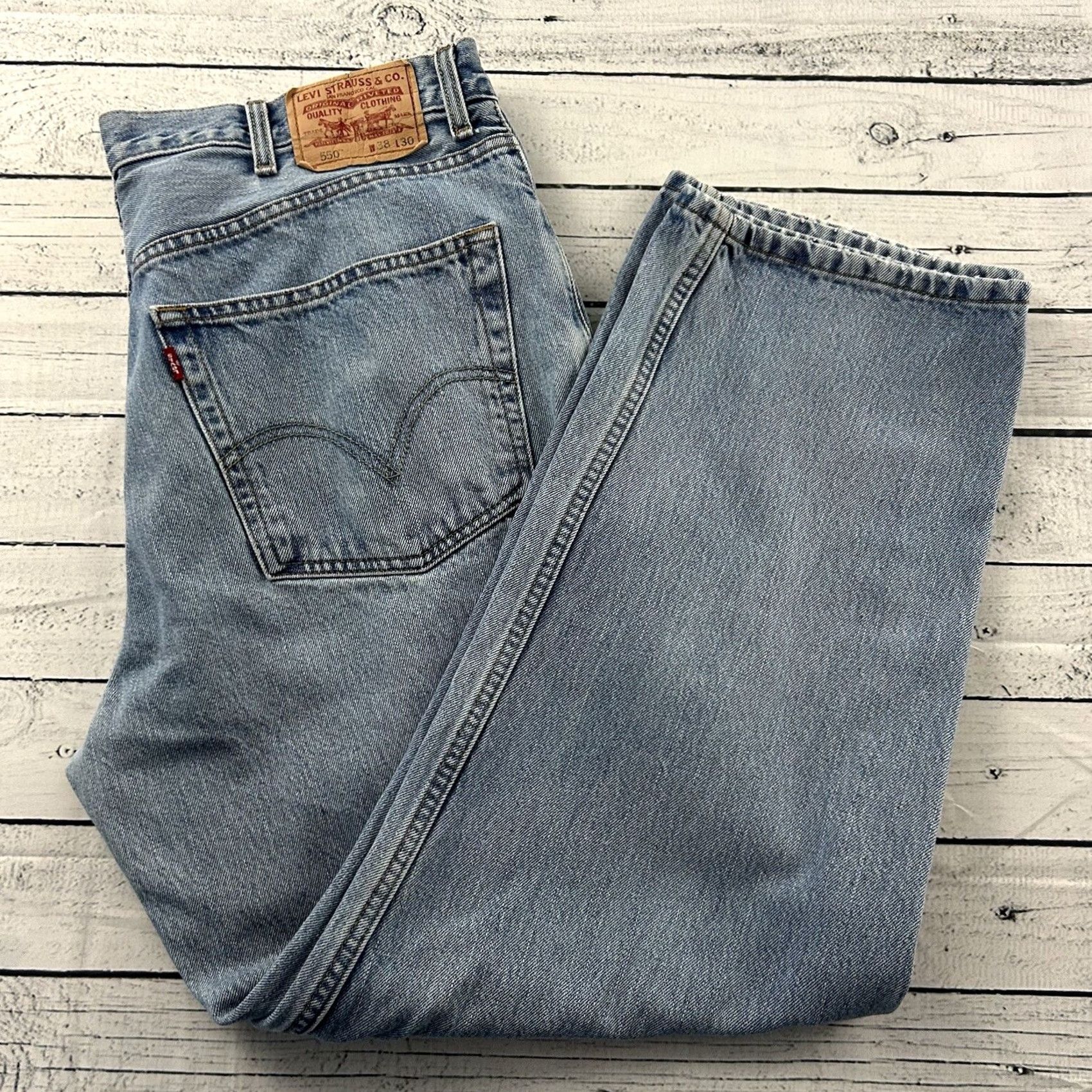 Levi's VTG Levi's 550 Relaxed Fit Light Wash Denim Blue Jeans Men's 38x30 Jeans Relaxed Mens 550 Blue Light Wash Denim Size US 38 / EU 54 - 2 Thumbnail