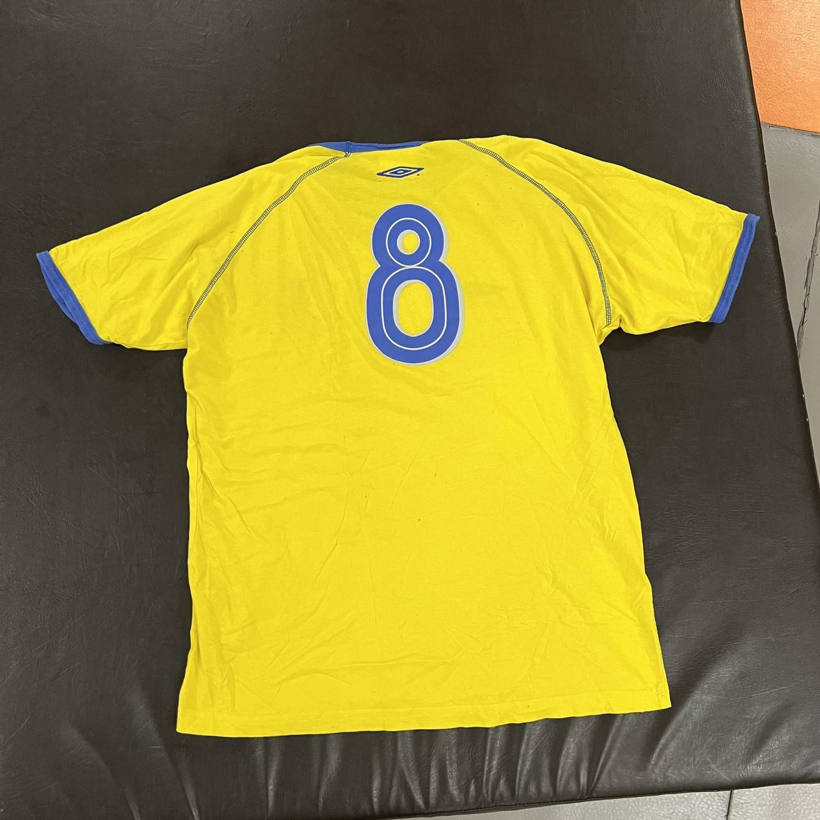 Umbro × Vintage 00s Vintage Umbro Sweden Embroidered Logo T-Shirt Sz XL Size US XL / EU 56 / 4 - 2 Thumbnail