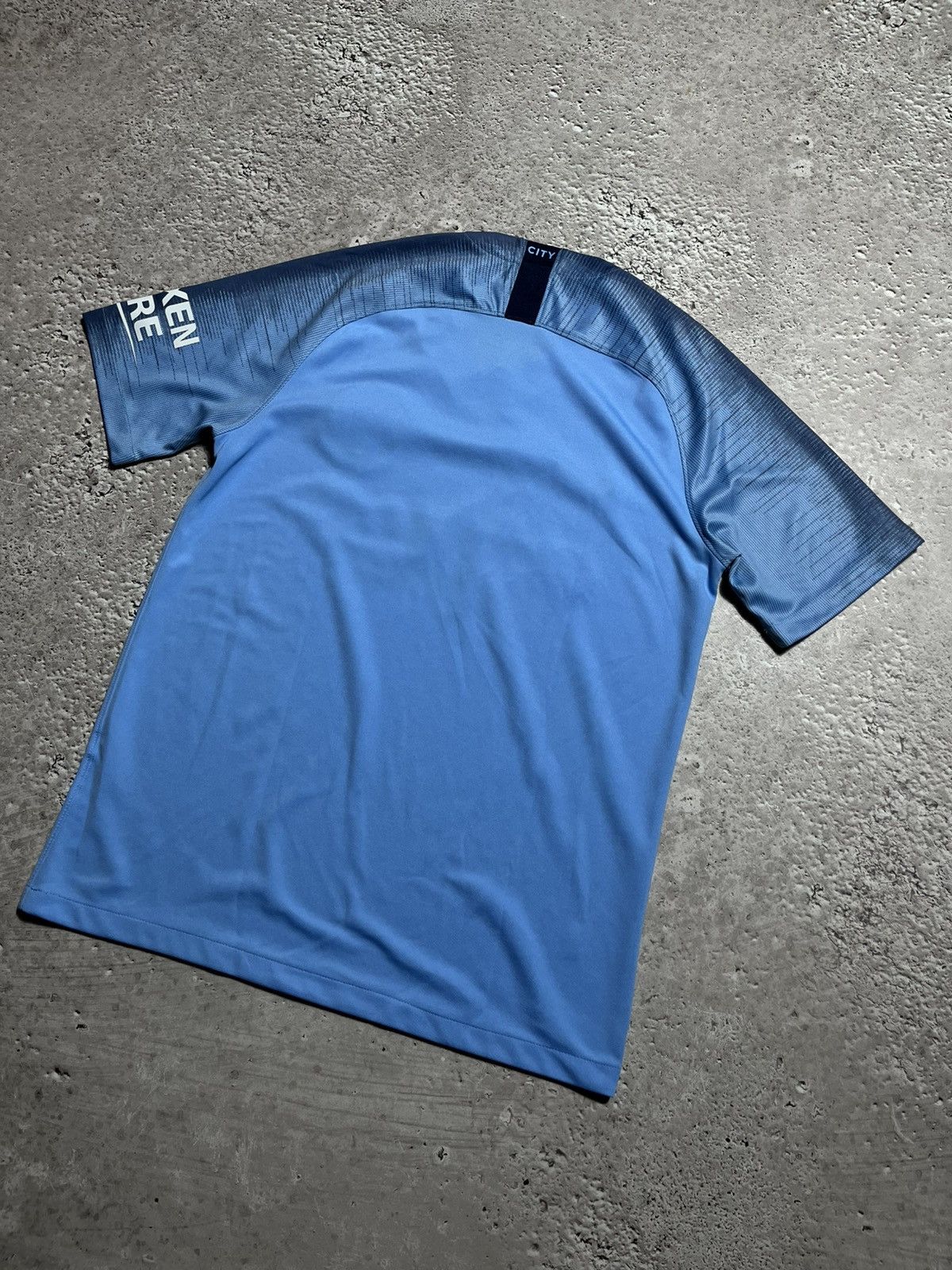 Nike Nike Manchester City 2018 Home Jersey Shirt Size M Size US M / EU 48-50 / 2 - 13 Thumbnail