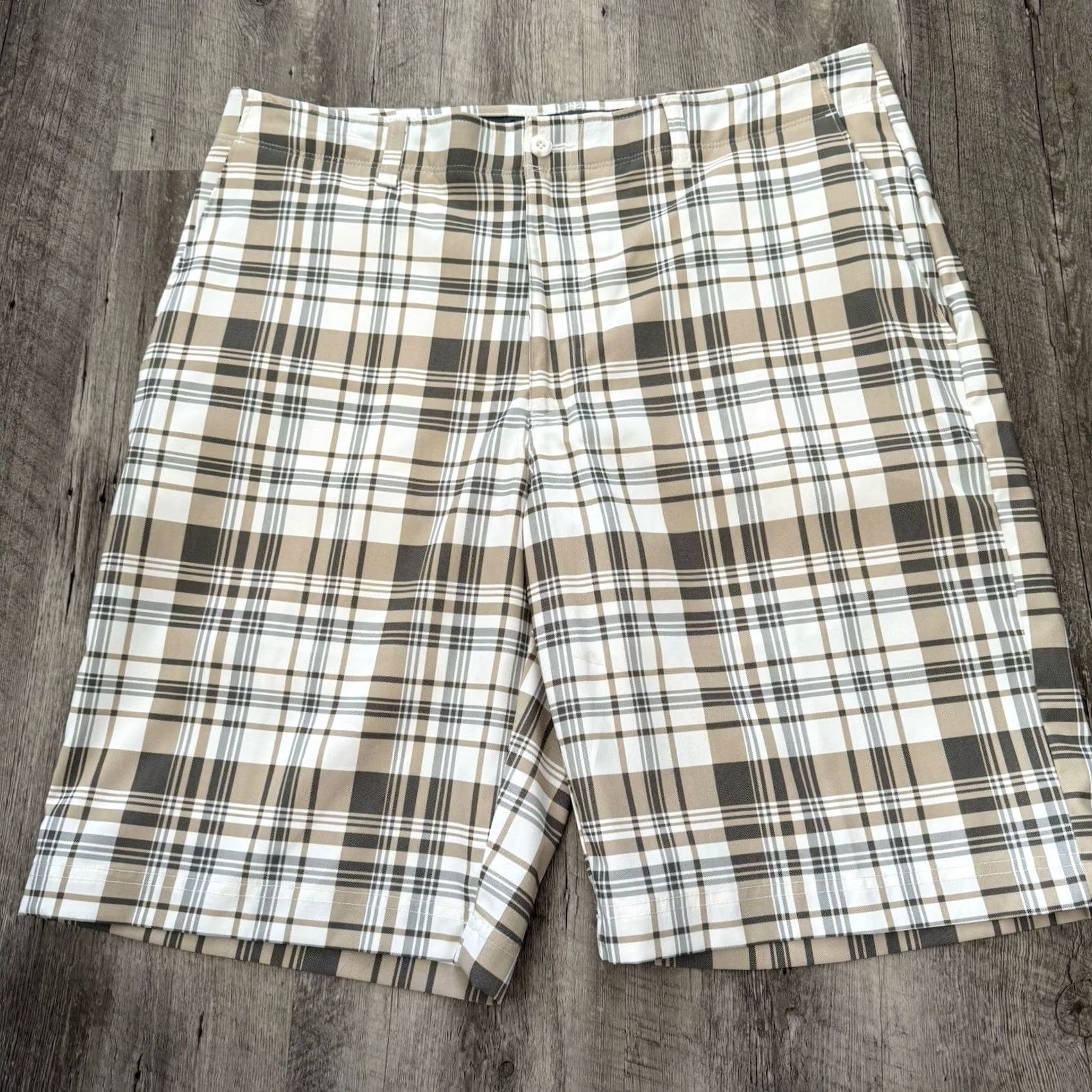 Hogan Ben Hogan Golf Shorts Mens 34 Khaki Plaid Performance Stretch 10” Inseam LOUD Size US 34 / EU 50 - 6 Thumbnail