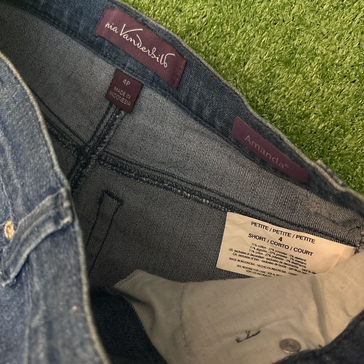 Gloria Vanderbilt NWT Women’s Gloria Vanderbilt ‘Amanda’ Denim Jeans Size 27" / US 4 / IT 40 - 4 Thumbnail