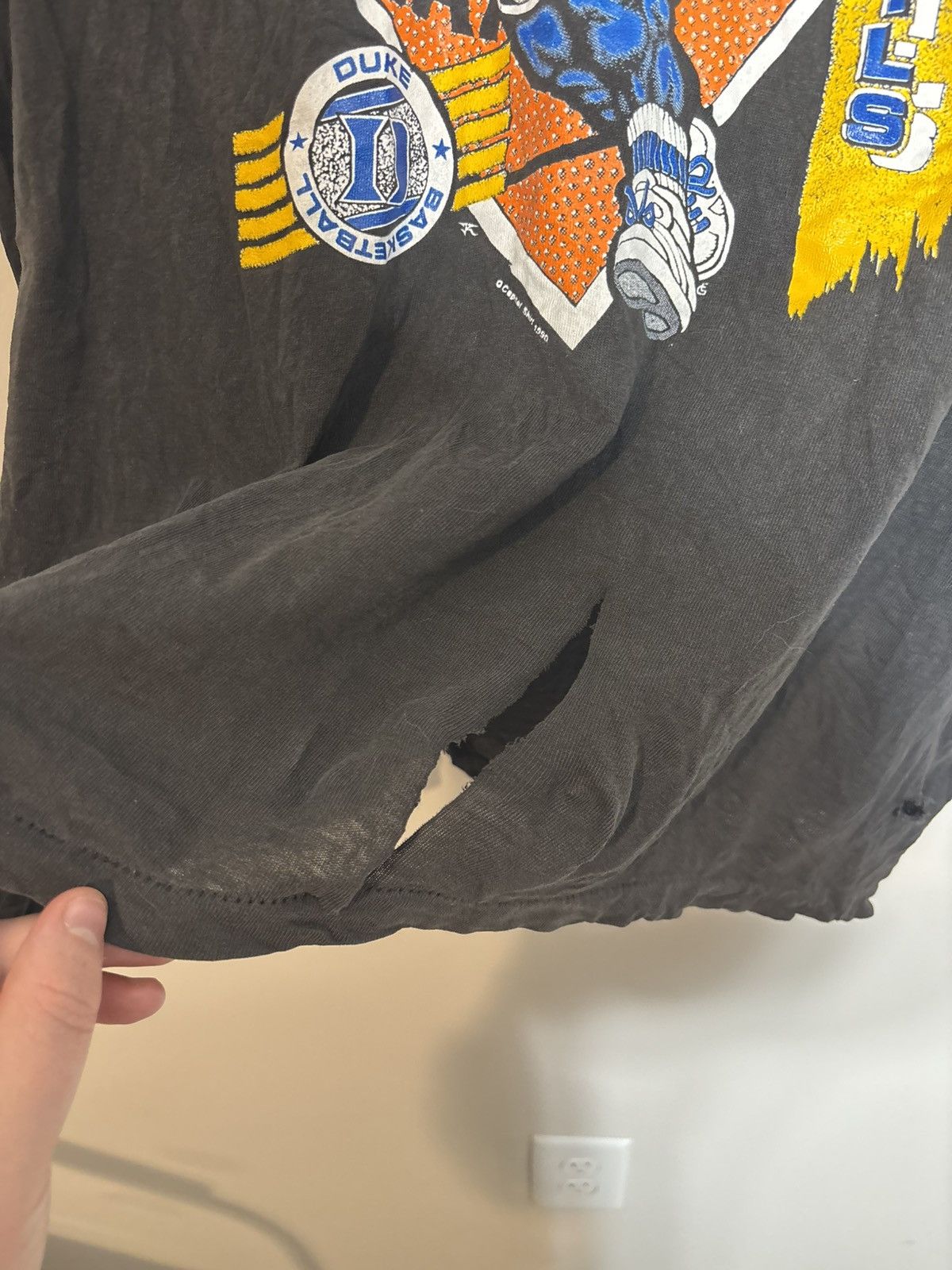 Vintage Vintage Duke Blue Devils Capitol Graphics Shirt READ Size US L / EU 52-54 / 3 - 7 Thumbnail