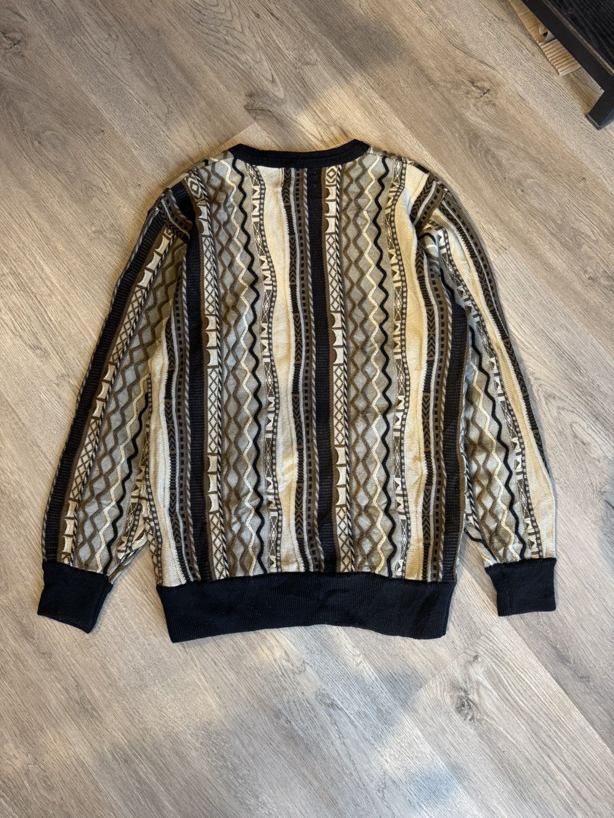 Coogi VINTAGE 3D BY REGA SALINAS KNITWEAR Size US M / EU 48-50 / 2 - 4 Thumbnail