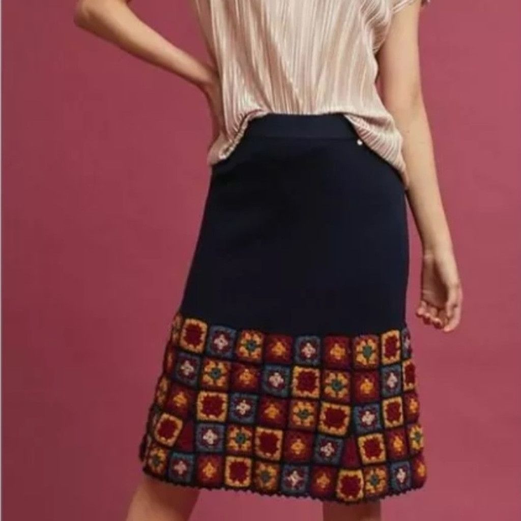 Anthropologie Anthropologie Square Floral Knit Skirt Size 26" / US 2 / IT 38 - 1 Thumbnail