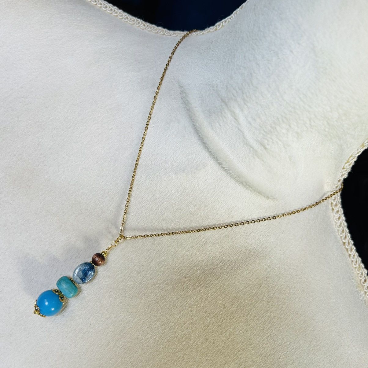 Handmade Handcrafted vintage bead fluorite turquoise drop necklace Size ONE SIZE - 2 Thumbnail