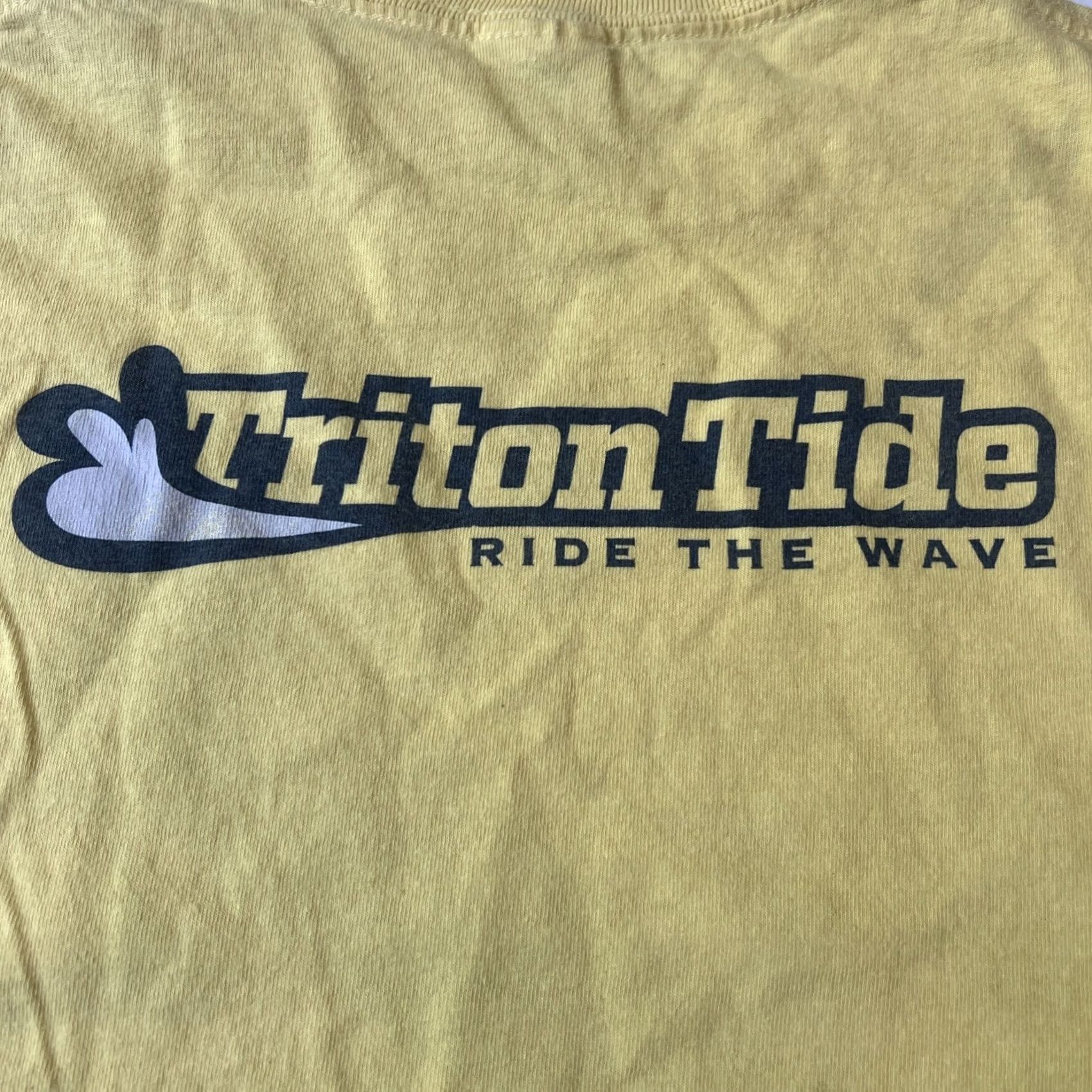 Port & Company VINTAGE UCSD Tritons Logo Shirt Adult Medium Yellow UC San Diego Ride The Wave 90s Surfing Ocean Lovers Mens Size US M / EU 48-50 / 2 - 2 Thumbnail