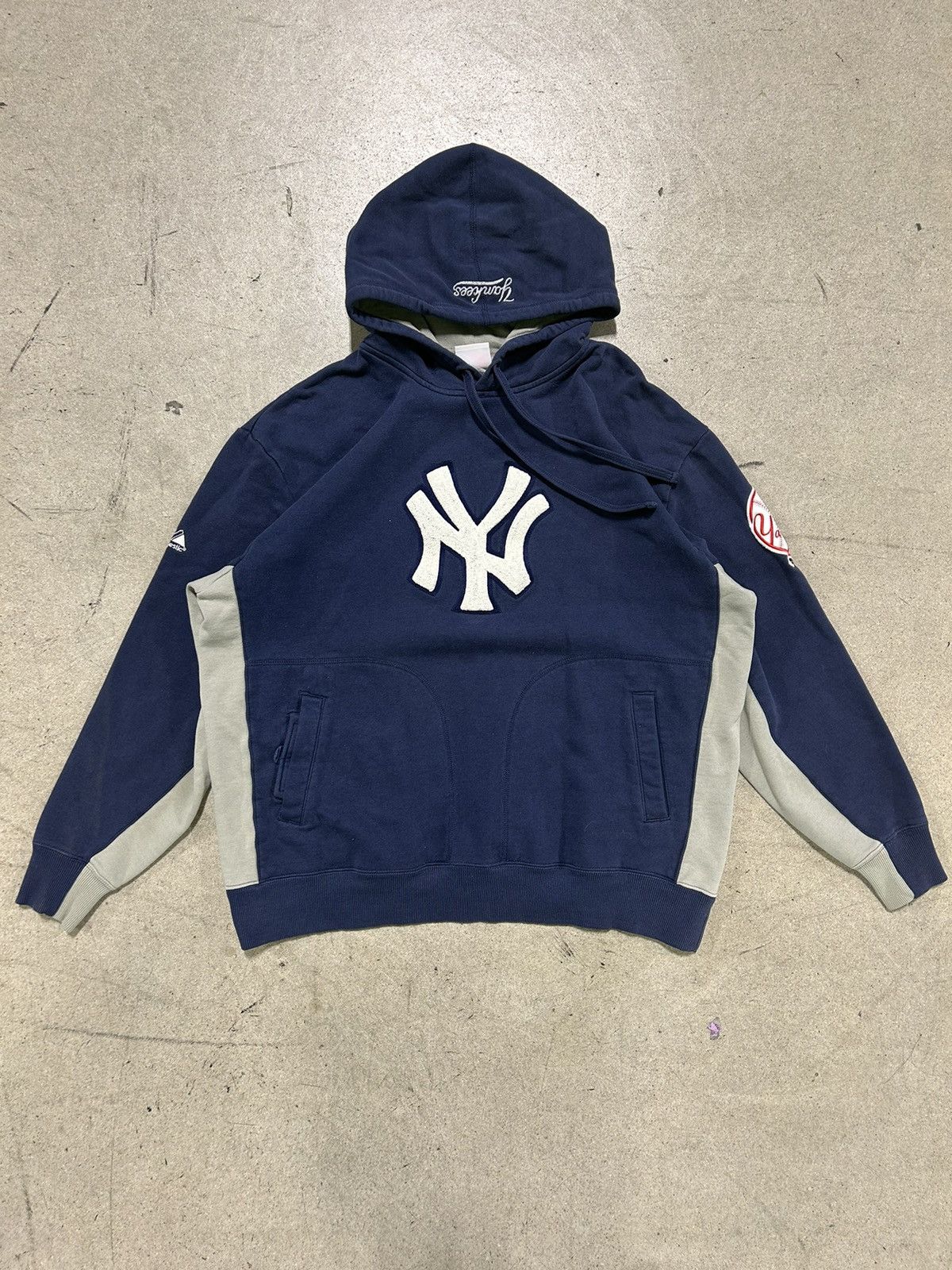 image of New York Yankees Majestic Chenille Blue Hoodie, Men's (Size XL)