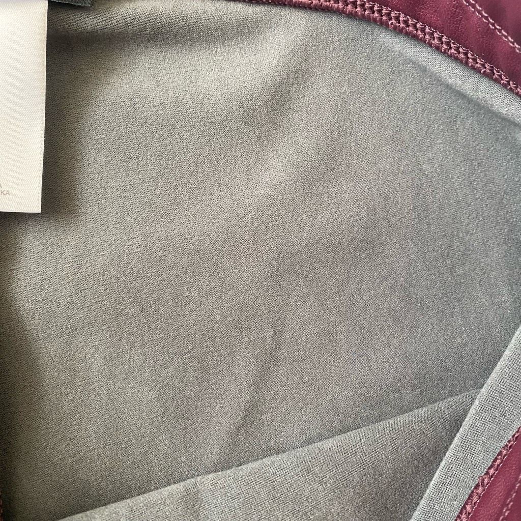 Express Express women M fleece lined vegan leather leggings burgundy Size 30" / US 8 / IT 44 - 3 Thumbnail