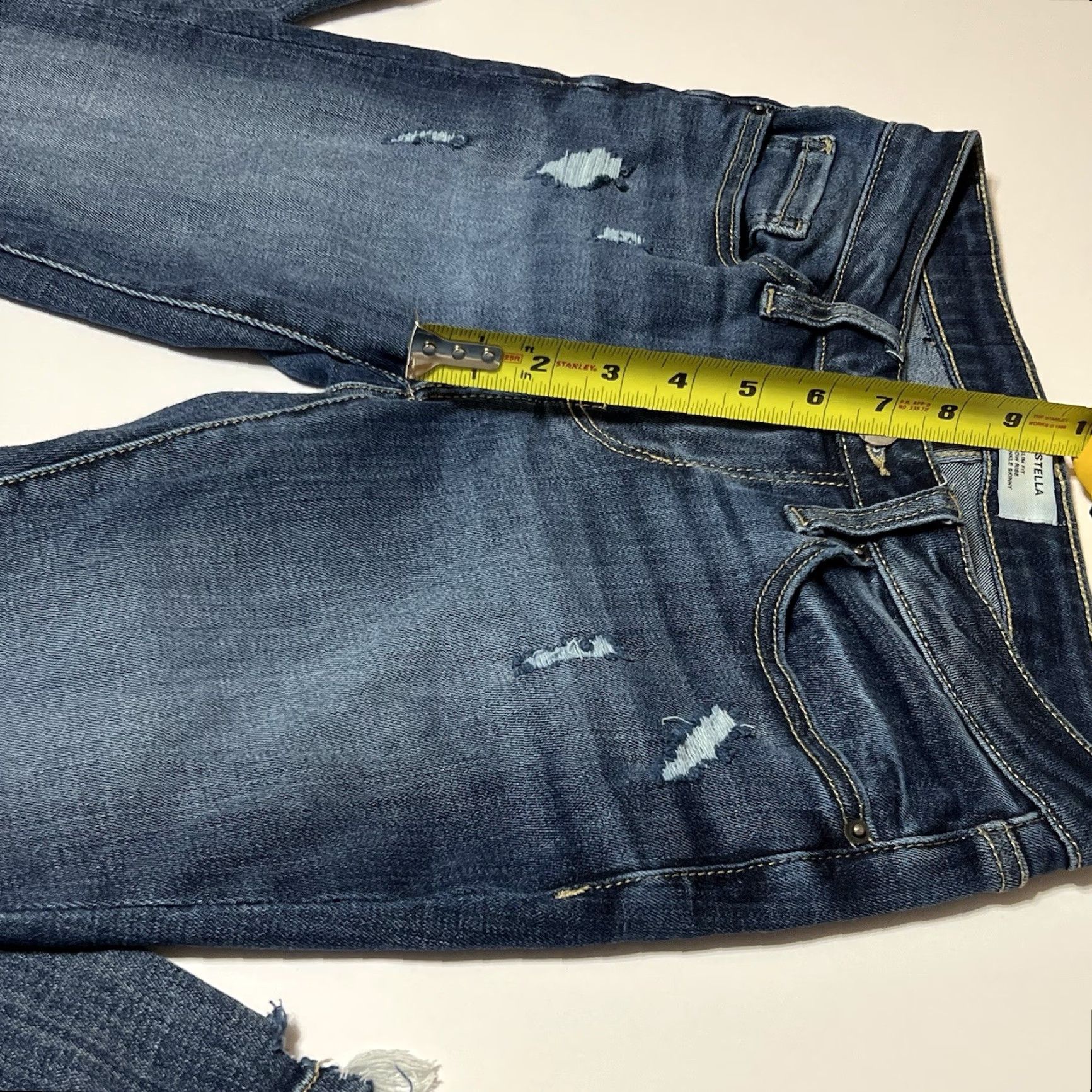 BKE BKE Stella Jeans Slim Distressed Blue 27x27 Jeans Womens Stretch Pockets Fringe Distressed Zip Low Rise Slim Fit 27 in Inseam 27 in Regular Size Type Size 27" / US 4 / IT 40 - 4 Thumbnail
