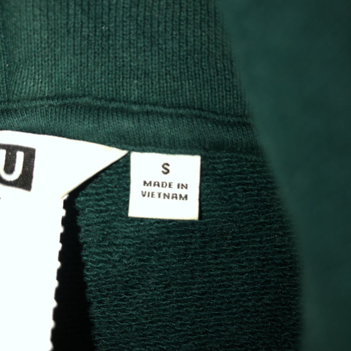 Japanese Brand Uniqlo japan vintage plain Green Hoodie sweatshirt #A2308 Size US S / EU 44-46 / 1 - 10 Thumbnail