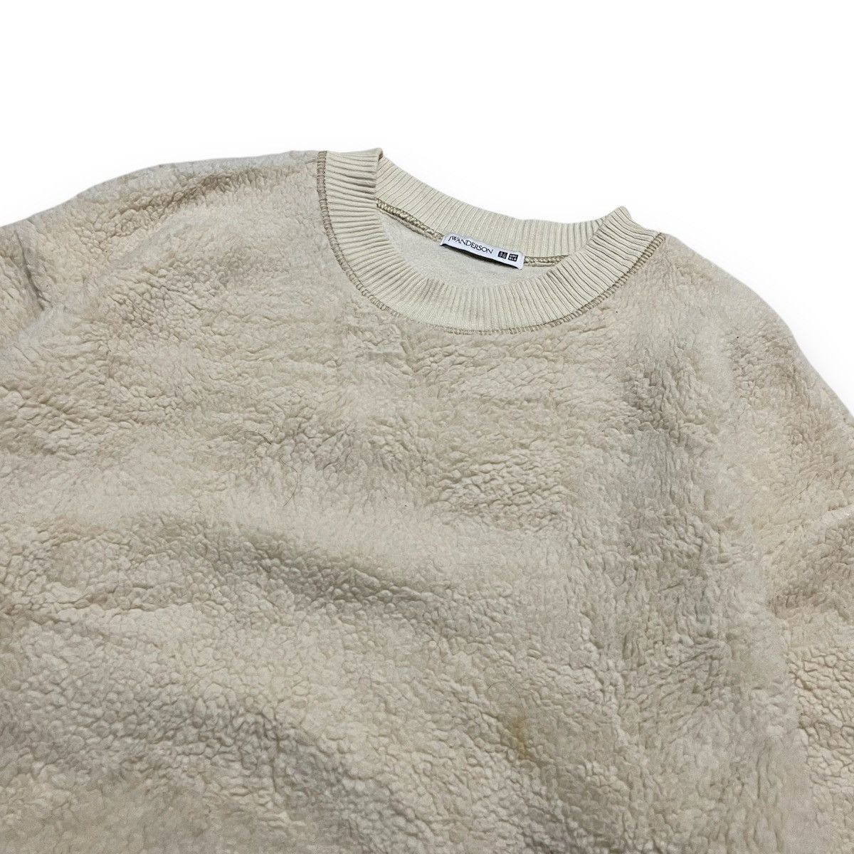 JW Anderson × Uniqlo Jwandwrson Fleece Sweatshirt Beige Colour Size US L / EU 52-54 / 3 - 3 Thumbnail