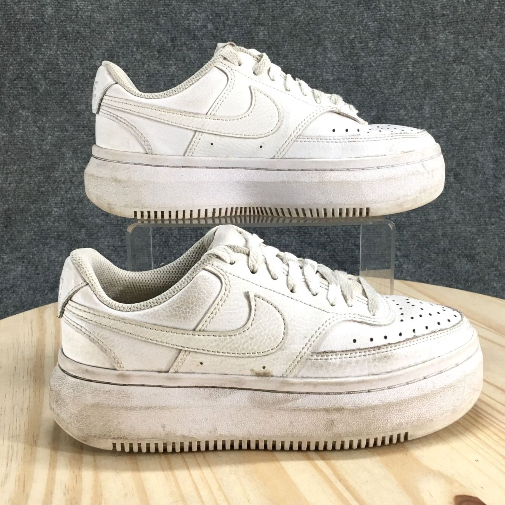 Nike Nike Court Vision Alta Sneakers Womens 7 White Lace Up Low Top Comfort Casual Shoes Size M / US 6-8 / IT 42-44 - 2 Thumbnail