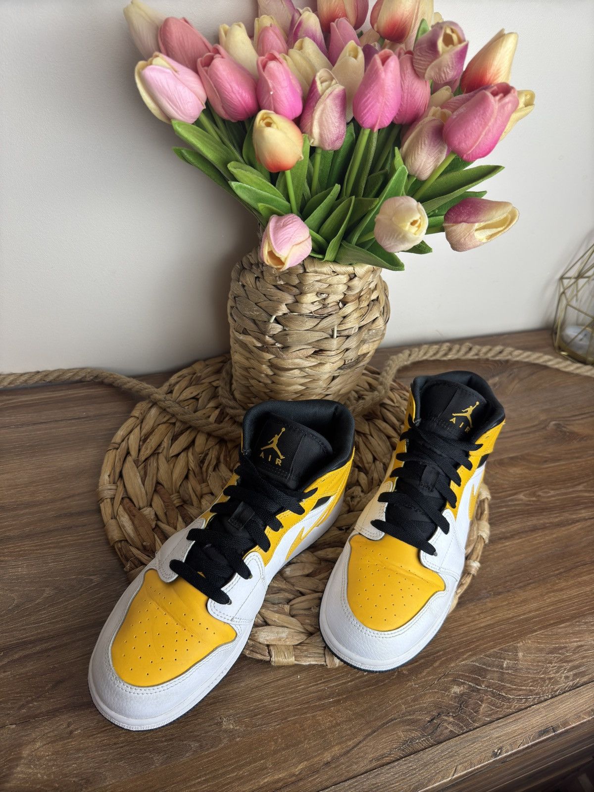 Jordan Brand × Nike × Nike ACG Jordan 1 Mid 'University Gold' (GS) żółte unisex size 40 Size US 8.5 / IT 38.5 - 5 Thumbnail