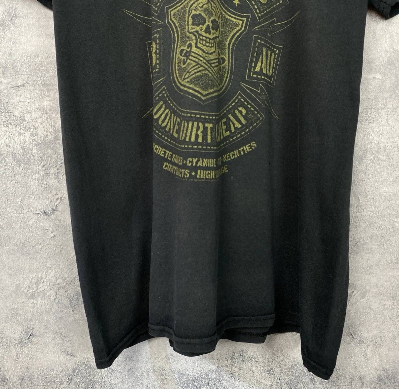 AC/DC Acdc Dirty Deeds Done Dirt Cheap Tee Men's Size L Black Size US L / EU 52-54 / 3 - 3 Thumbnail