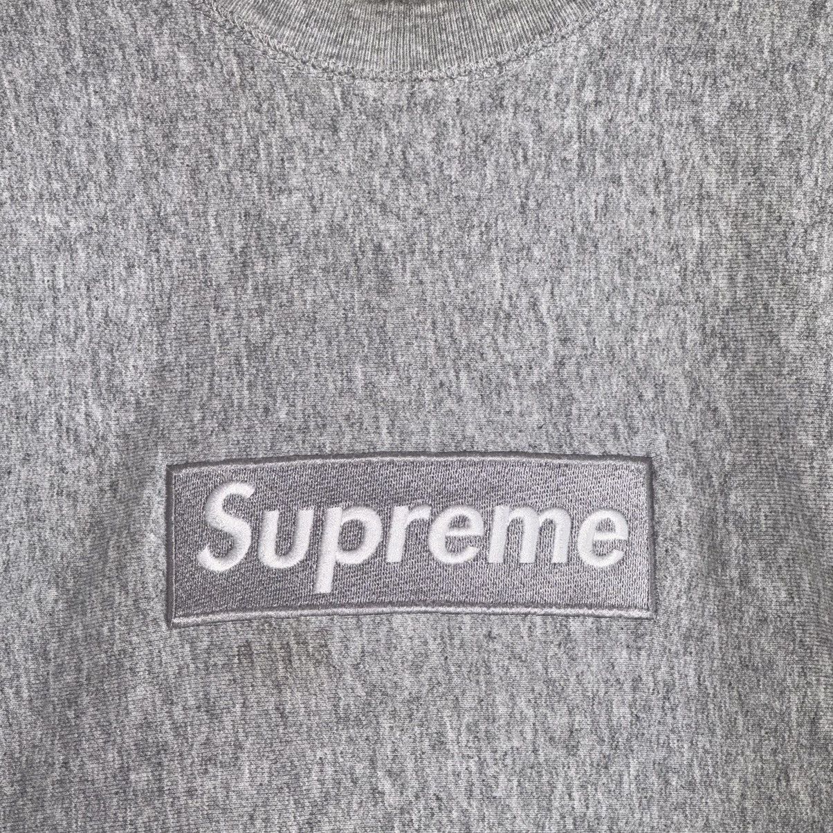 Supreme 2003 Supreme Silver Grey Box Logo Crewneck Size US M / EU 48-50 / 2 - 3 Thumbnail