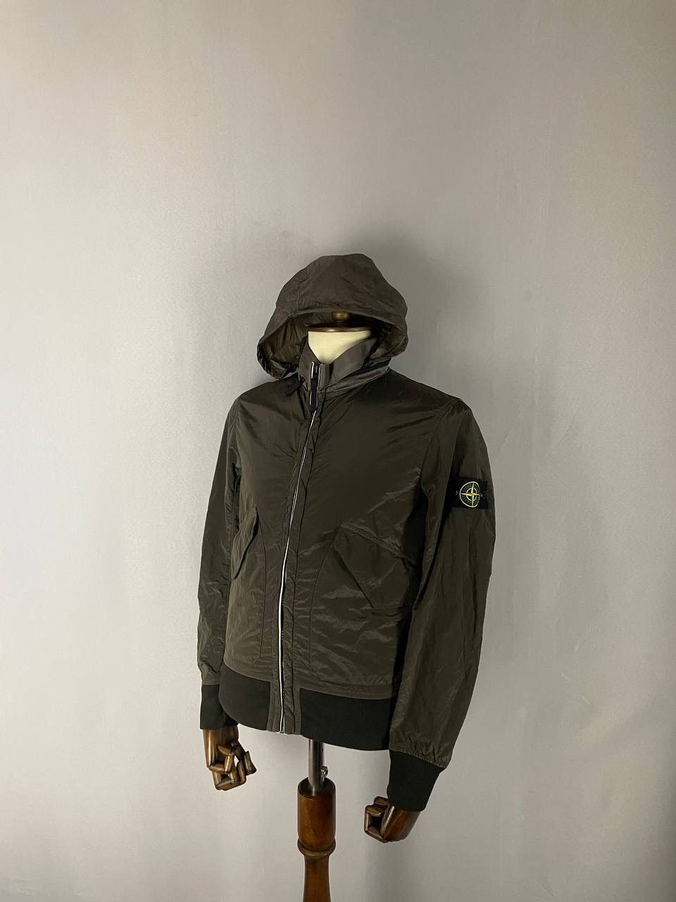 Stone Island Stone Island Jacket Nylon Metal Brown Size US S / EU 44-46 / 1 - 1 Thumbnail