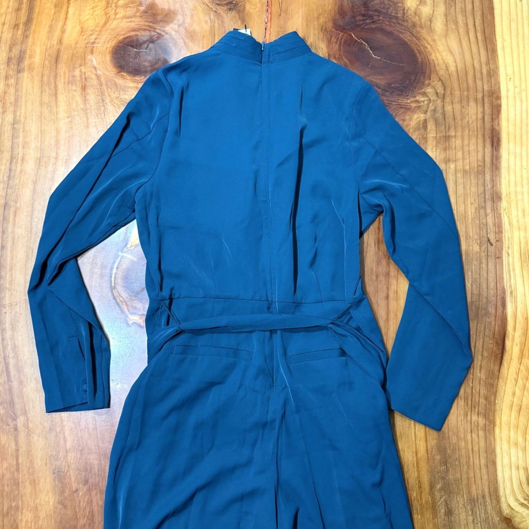 Banana Republic New Banana Republic Jumpsuit Womens Medium Teal Blue Wide leg V neck L/S G3-12 Size 32" / US 10 / IT 46 - 7 Thumbnail