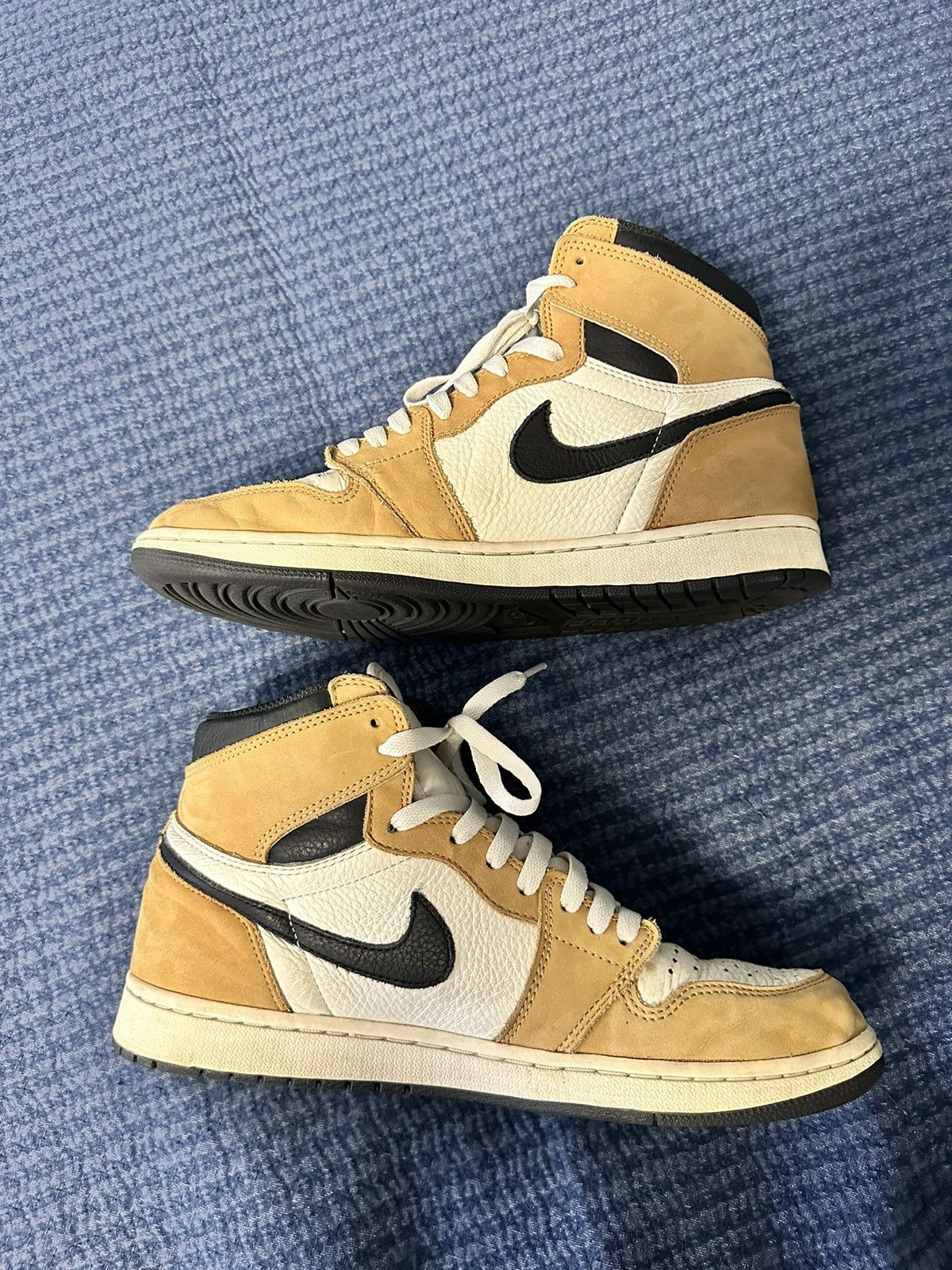 Nike Jordan 1 Rookie of the Year Size US 10.5 / EU 43-44 - 6 Thumbnail
