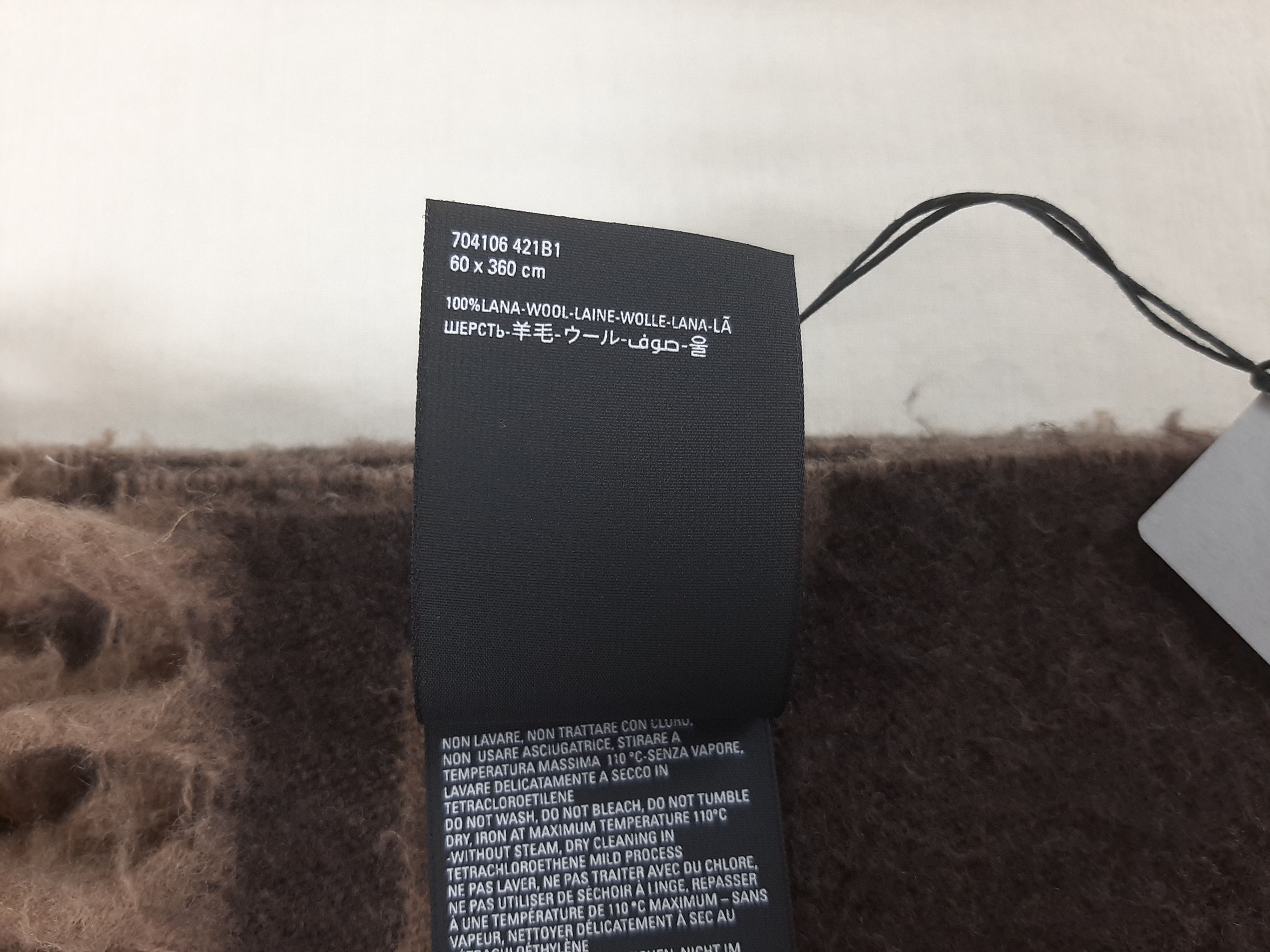 Balenciaga Balenciaga Scarf All Over BB Logo Blanket Unisex 60 x 360 cm Size ONE SIZE - 11 Thumbnail