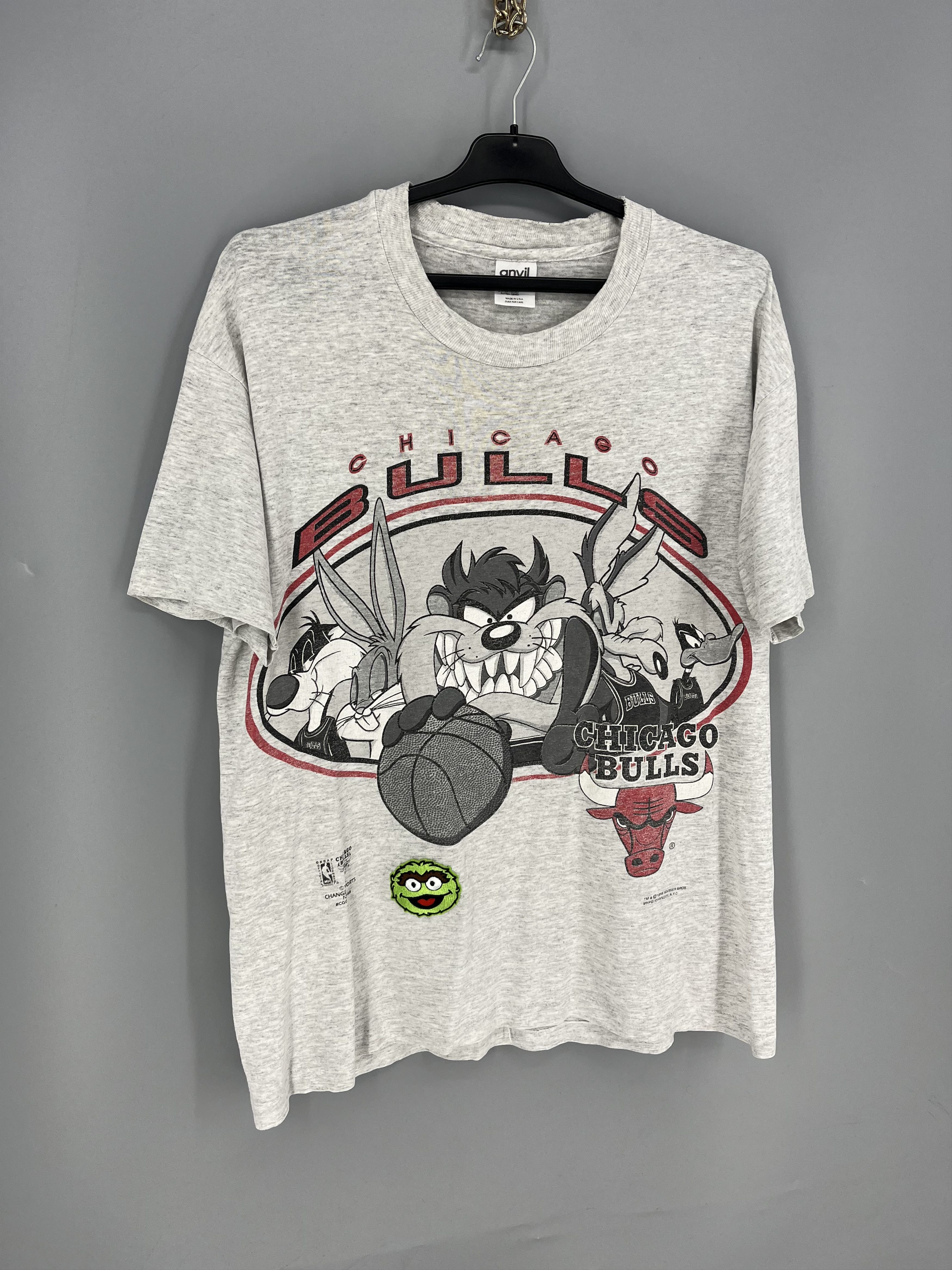 Warner Bros Vintage Looney Tunes Chicago Bull Grey Shirt 90S MADE IN USA Size US L / EU 52-54 / 3 - 2 Thumbnail