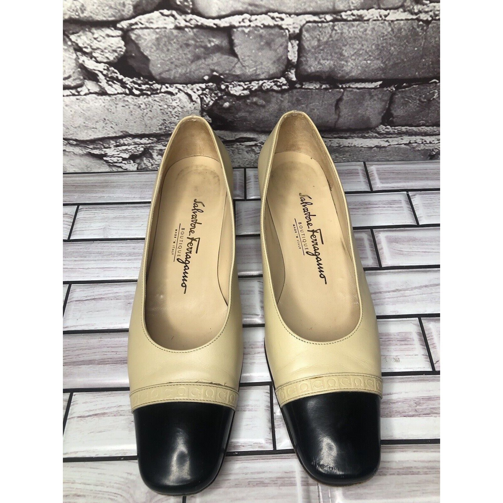 Salvatore Ferragamo Salvatore Ferragamo Marissa Nude Leather Black Cap Toe Pumps Size US 8.5 / IT 38.5 - 20 Thumbnail