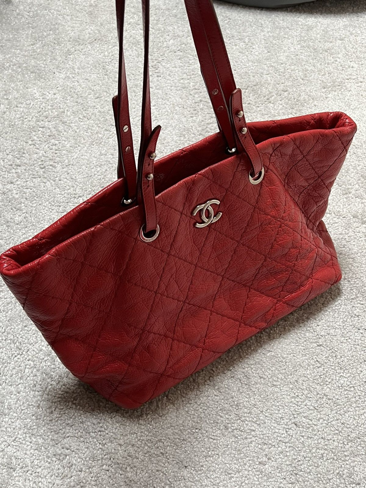 Chanel Chanel On The Road Tote Red Calfskin Leather Bag Size ONE SIZE - 11 Thumbnail