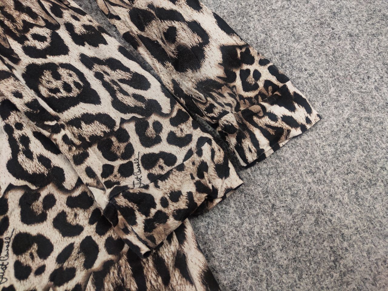 Just Cavalli Vintage Just Roberto Cavalli Leopard Print Midi body Dress Size S / US 4 / IT 40 - 9 Thumbnail