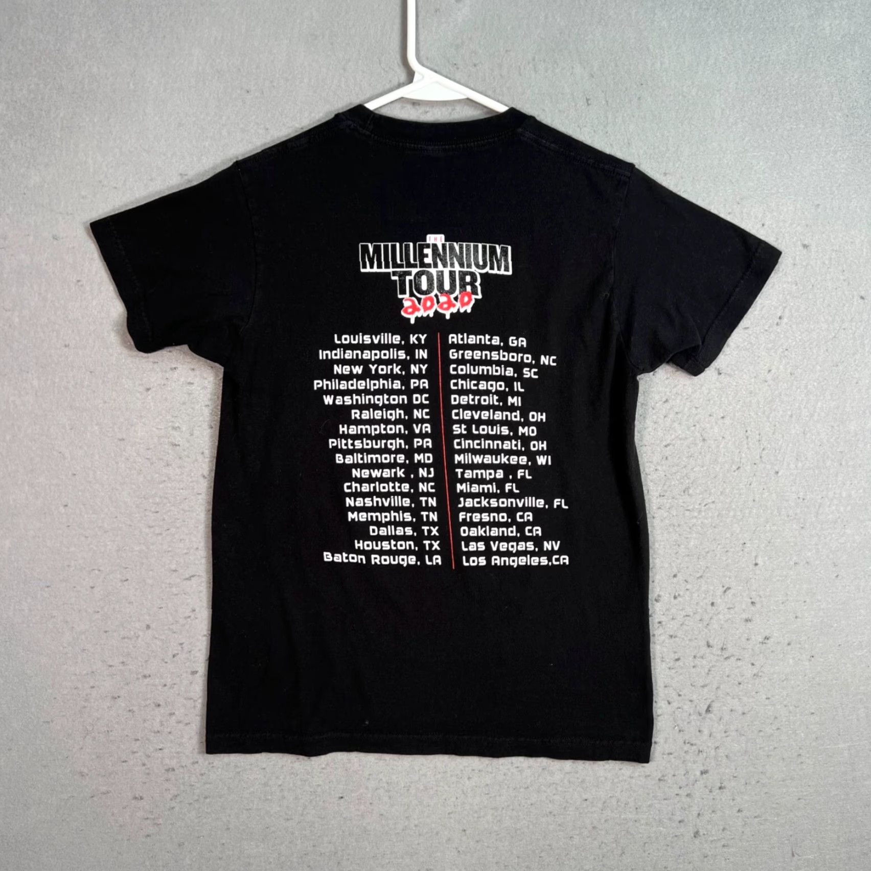 Tultex VINTAGE The Millennium Tour 2020 Black Graphic T-Shirt Mens Small Short Sleeve Crew Neck - Rap R&B Nike Size US S / EU 44-46 / 1 - 2 Thumbnail