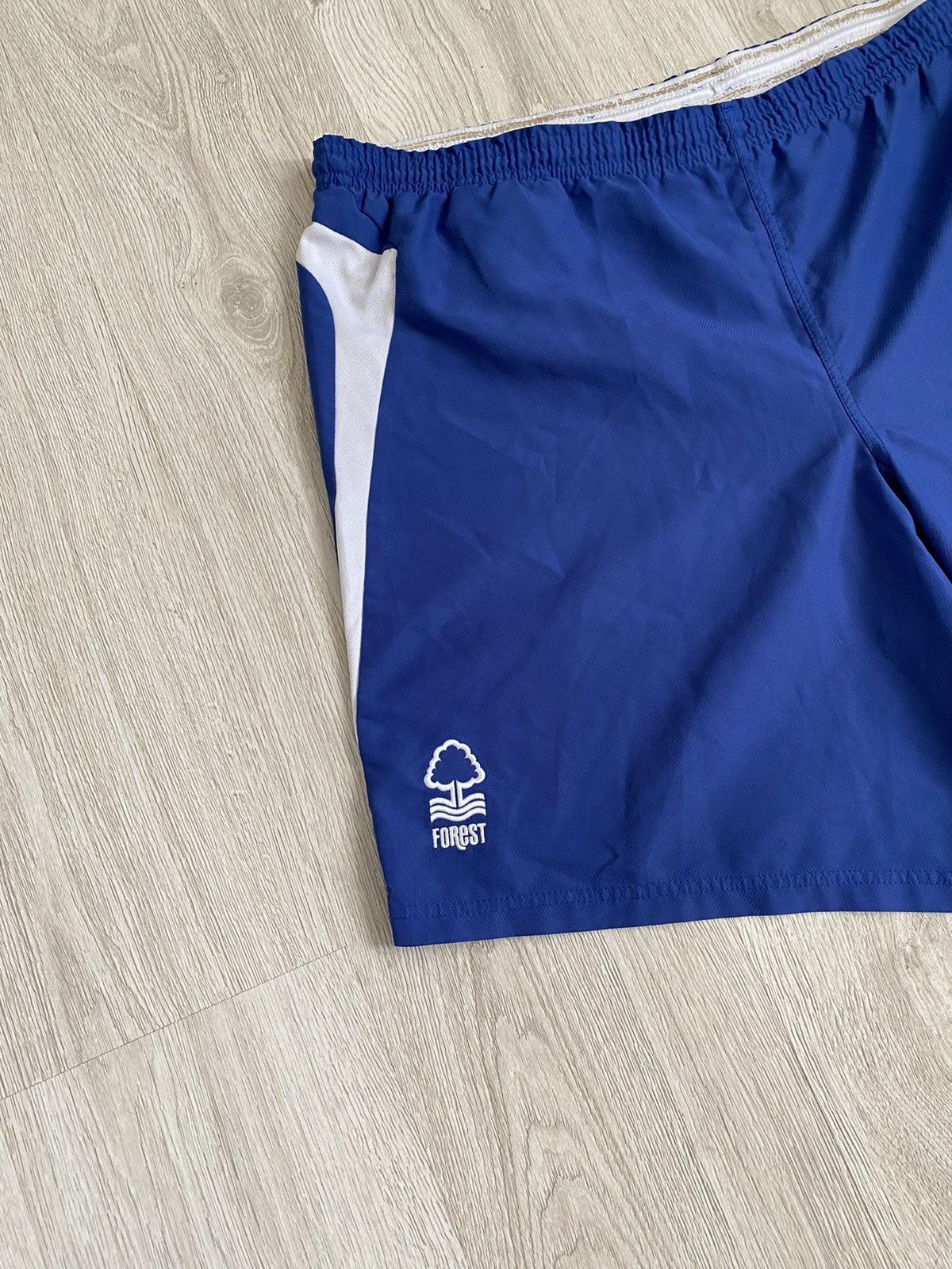 Umbro Vintage Umbro NOTTINGHAM FOREST Shorts - Size XXL Size US 36 / EU 52 - 3 Thumbnail