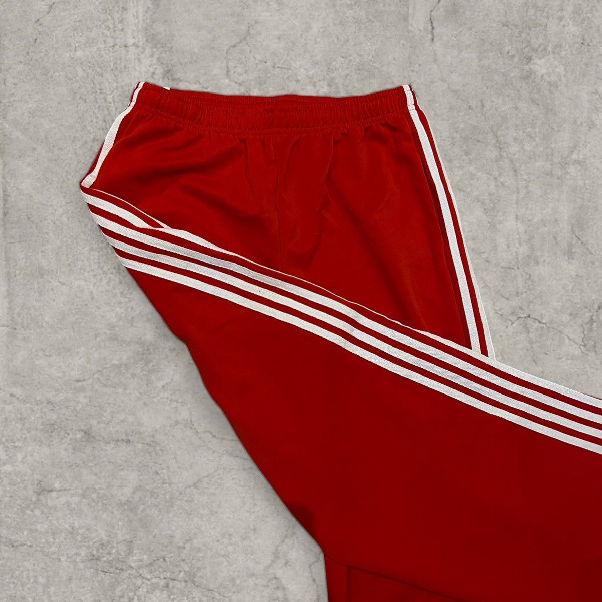 Japanese Brand Relaxed fit trousers in red with white stripes. Size M Size US 32 / EU 48 - 3 Thumbnail