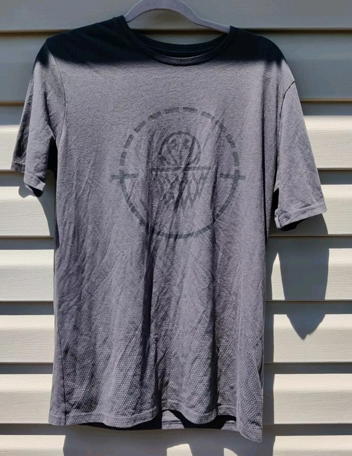 Under Armour Under Armour Center Court HeatGear Med M Gray Basketball Size US M / EU 48-50 / 2 - 4 Thumbnail