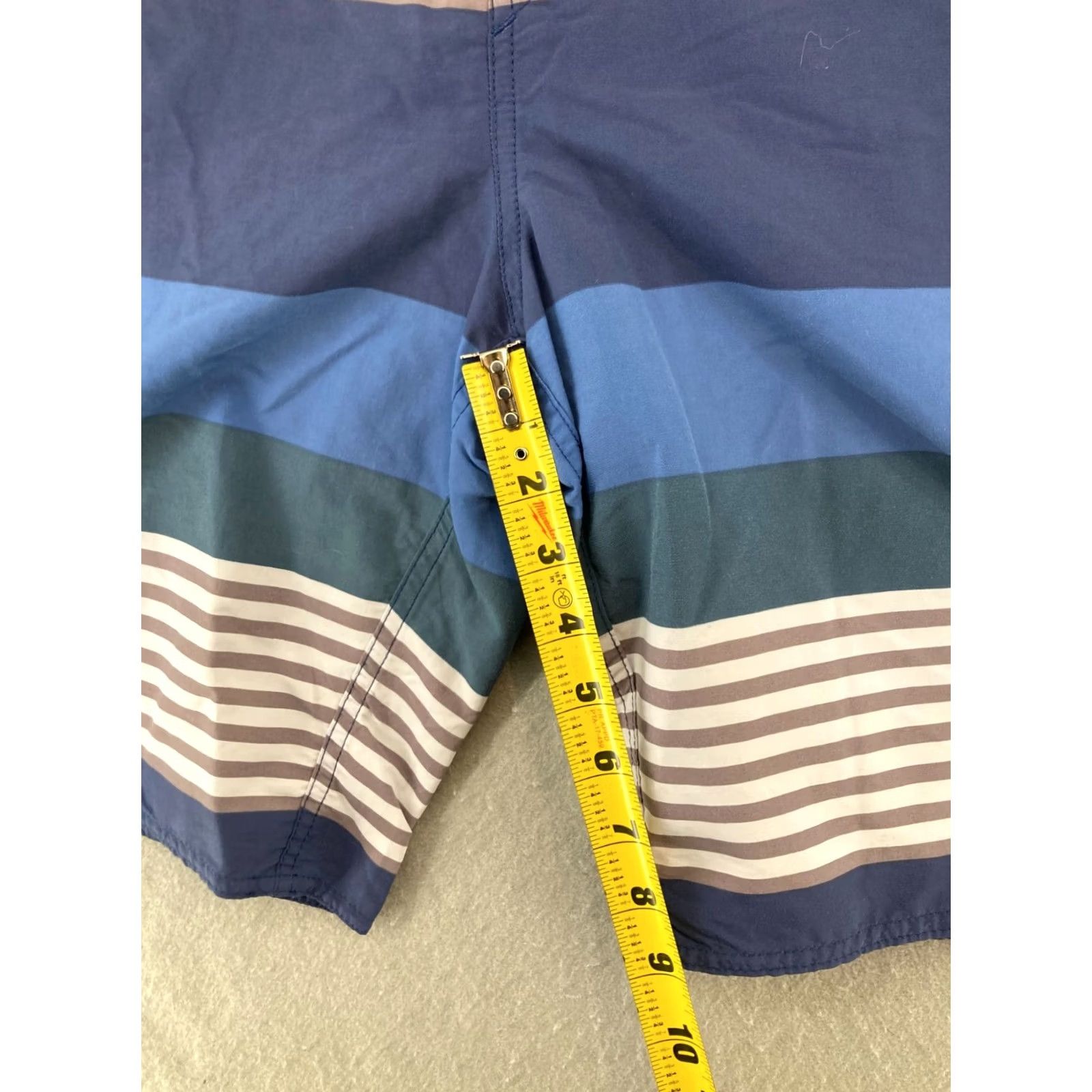 Patagonia Patagonia Swim Shorts Mens 35 Blue Stripes Pocket Beach Bottom Mens Size US 35 - 4 Thumbnail