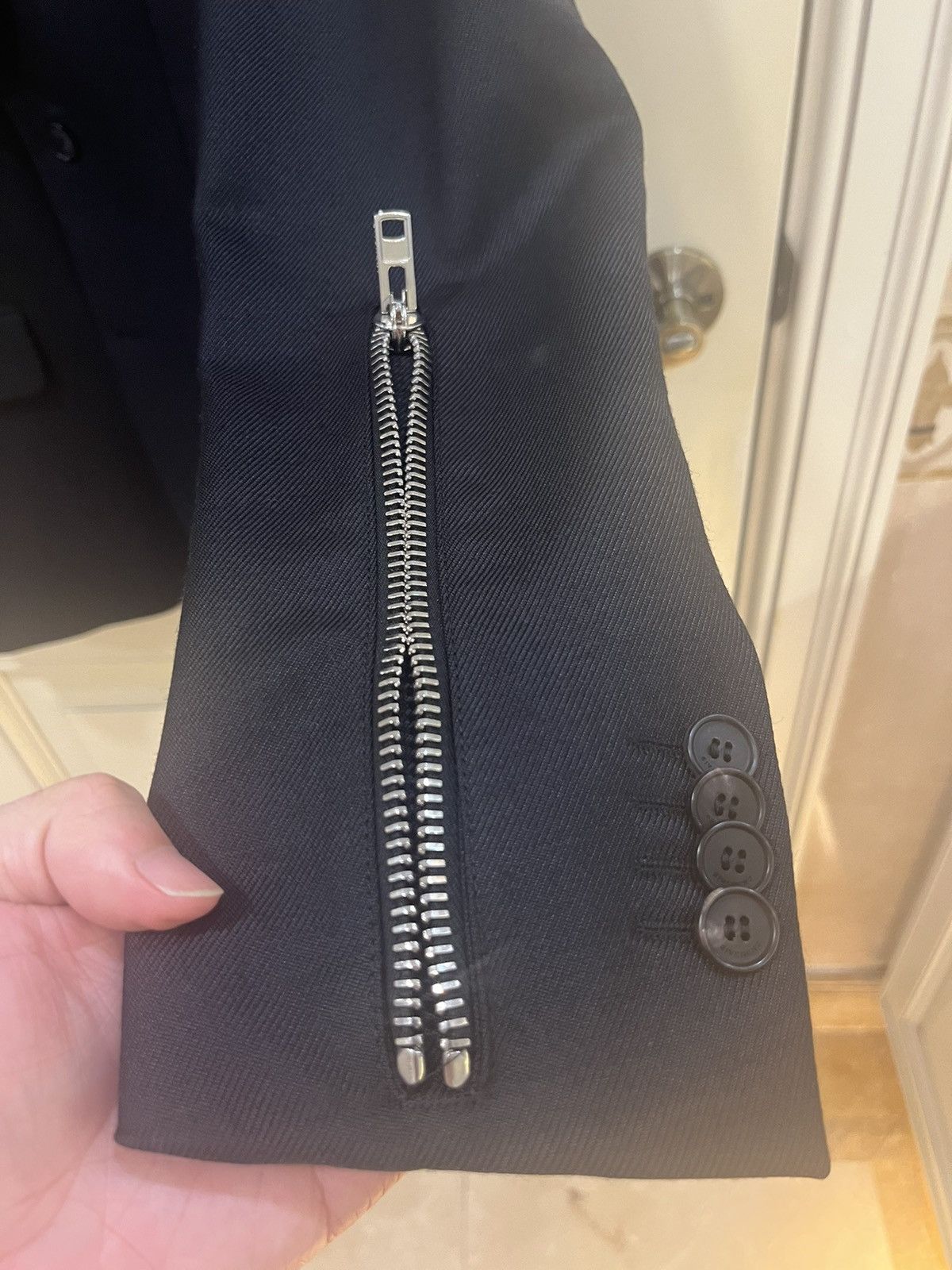Givenchy zipper on sleeve blazer size46 Size 46R - 5 Thumbnail