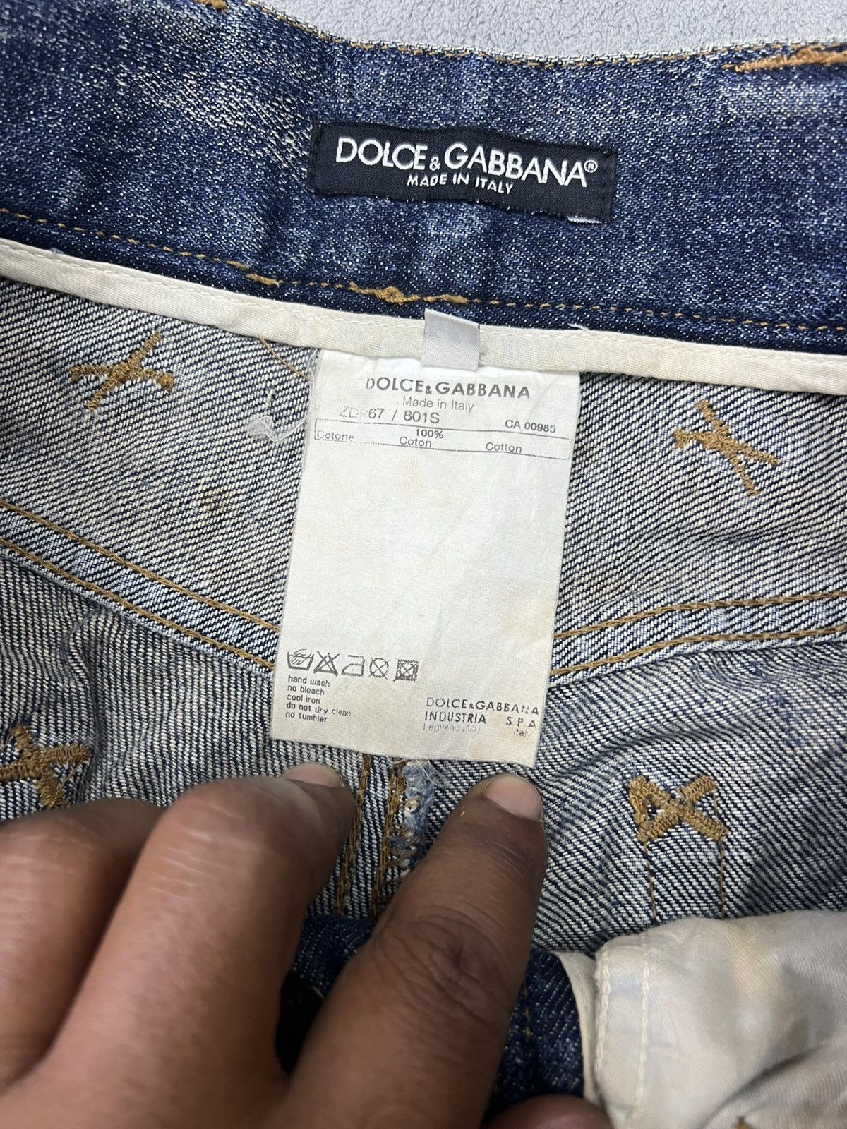 Dolce & Gabbana STEALS🔥🔥🔥DOLCE GABBANA BOOT CUT DISTRESS DENIM Size US 31 - 12 Thumbnail