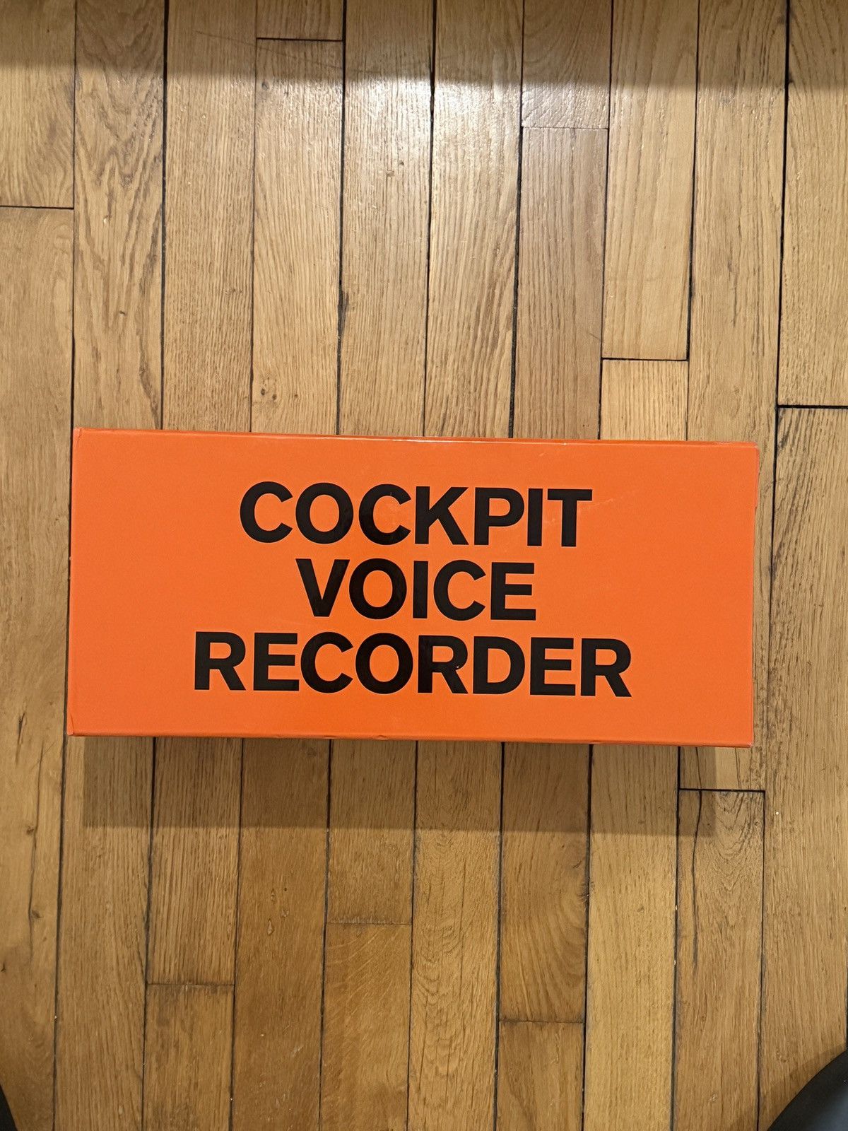 Louis Vuitton × Virgil Abloh Louis Vuitton « Cockpit Voice Recorder » plane invite Size ONE SIZE - 1 Thumbnail