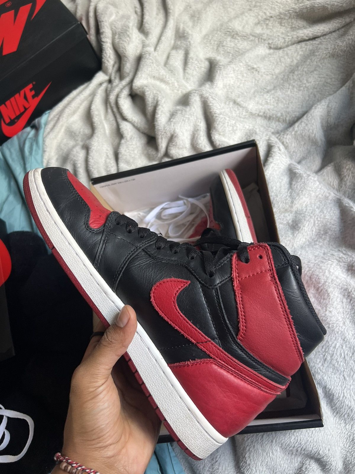 Jordan Brand × Nike Nike Jordan 1 Air Bred Banned 2016 Size US 10.5 / EU 43-44 - 9 Thumbnail