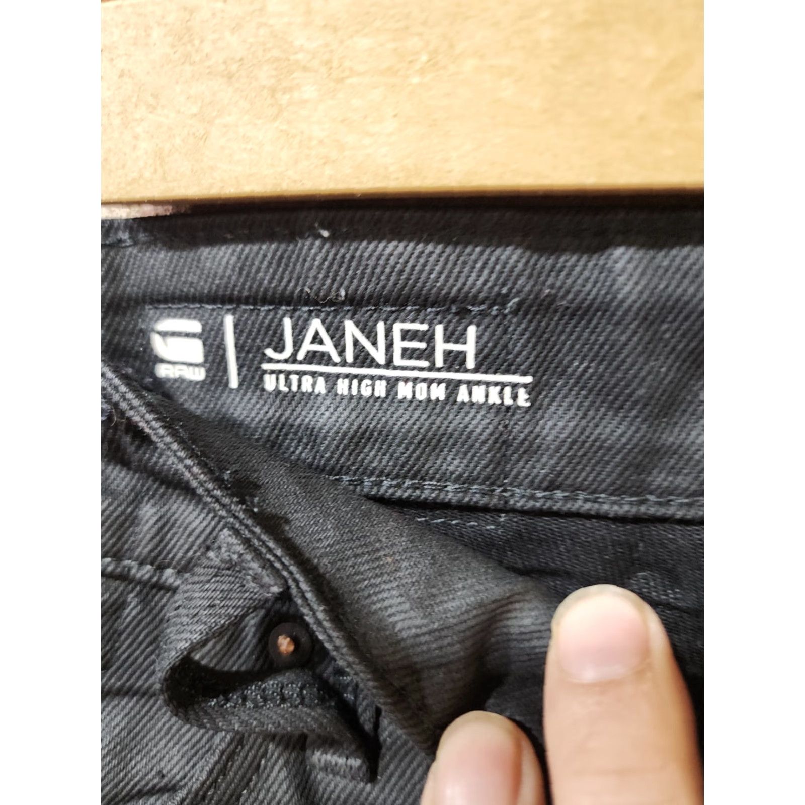 G-Star G Star Raw Jeans Womens Janeh Ultra High Ankle Black 25x30 Jeans Womens Regular 25 Black Janeh Stars 2010s Mens? Size 42" / US 20 - 2 Thumbnail