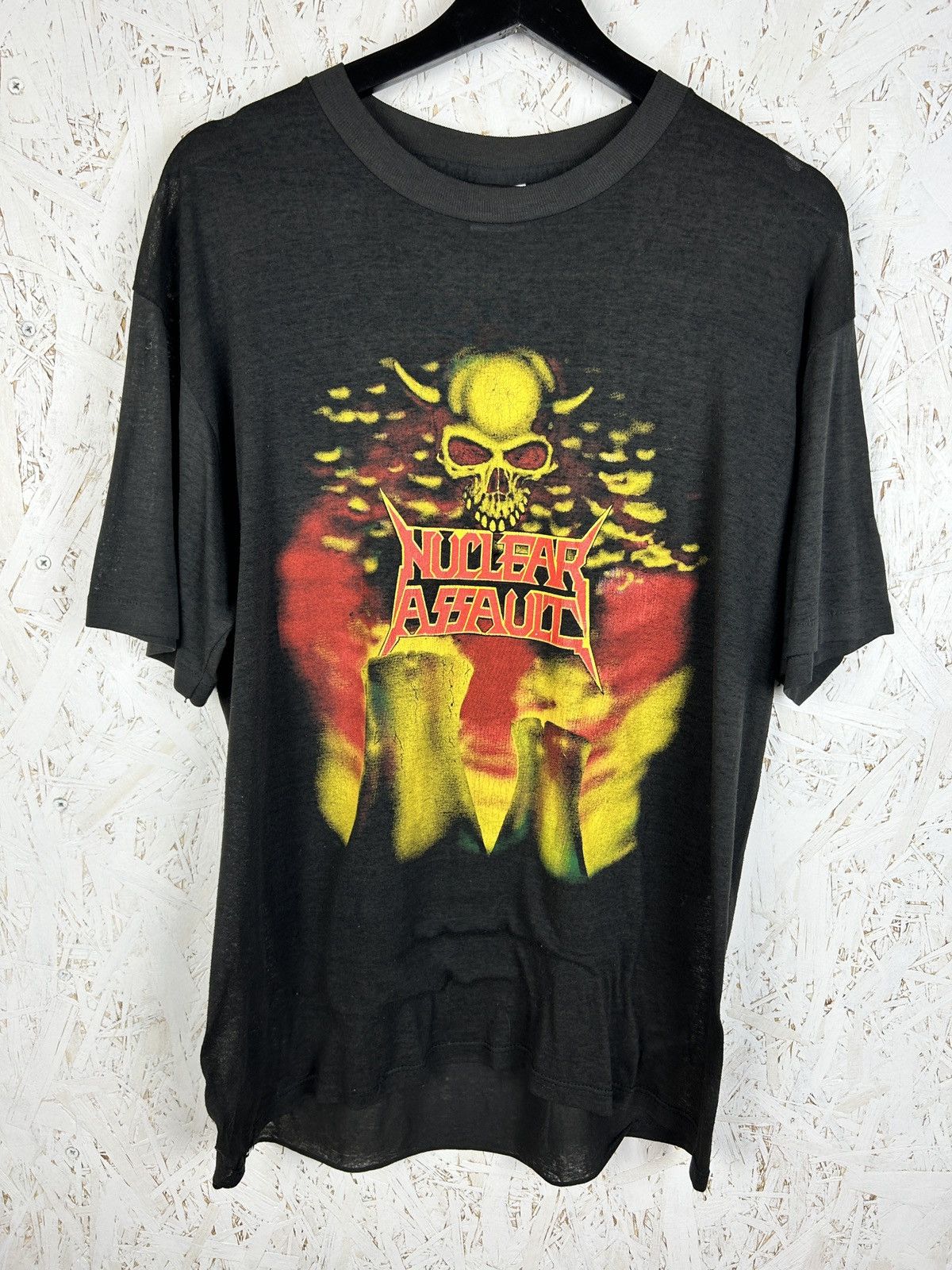 Band Tees 80s Nuclear Assault 1988 Survive Tour Thrash Metal T-Shirt Size US XL / EU 56 / 4 - 1 Thumbnail